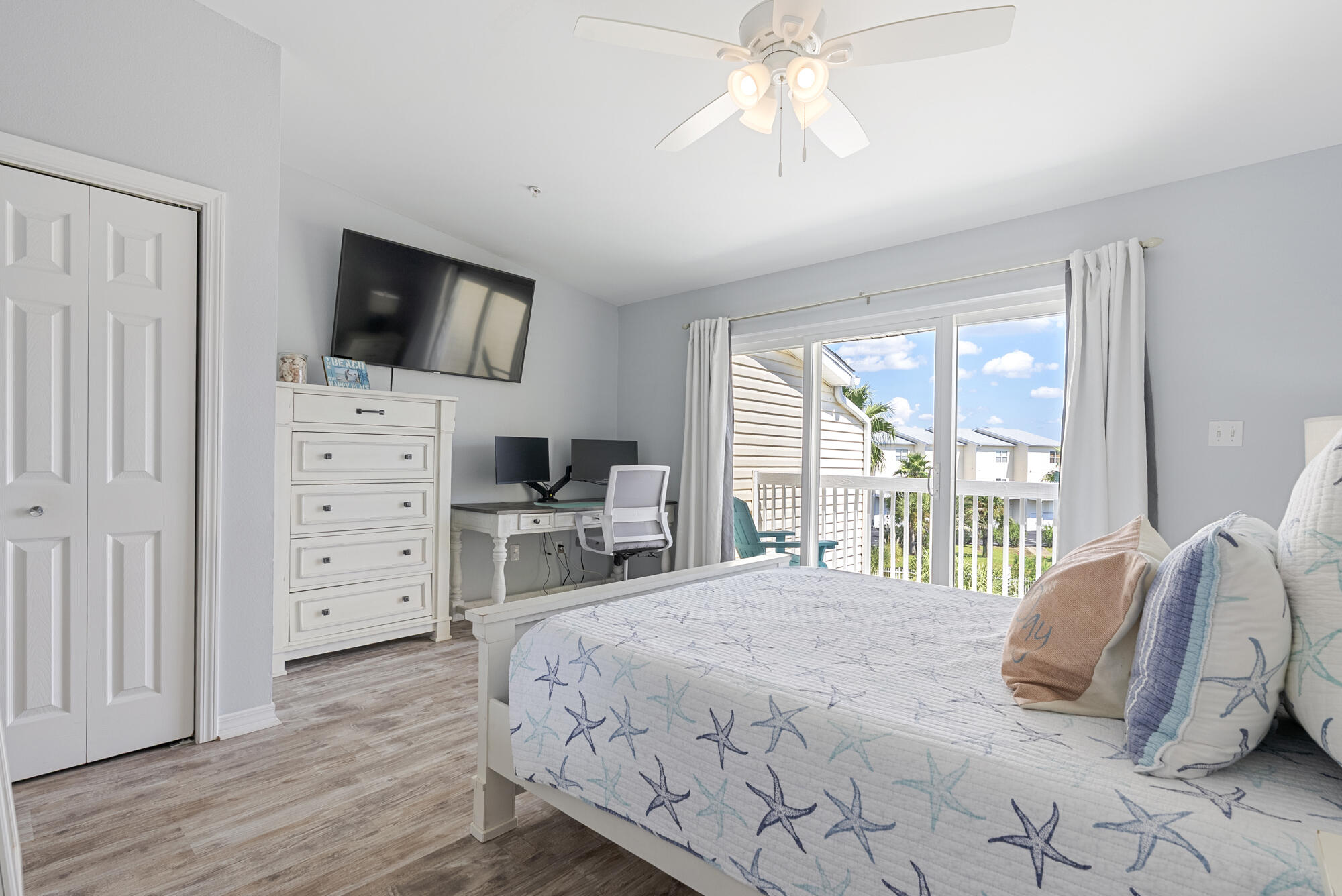 Navarre, Florida, 32566, United States, 3 Bedrooms Bedrooms, ,5 BathroomsBathrooms,Residential,For Sale,1956156