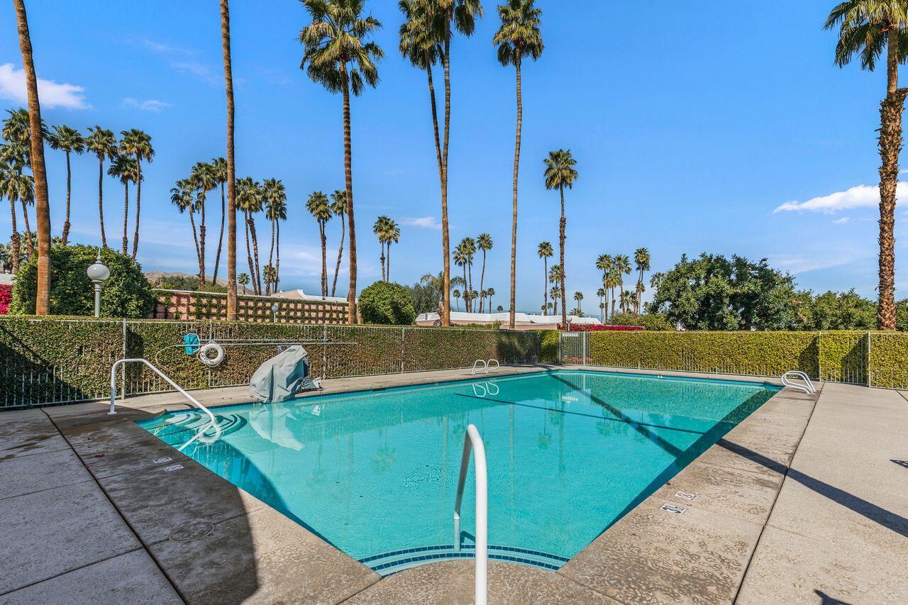 Palm Desert, California, 92260, United States, 2 Bedrooms Bedrooms, ,2 BathroomsBathrooms,Residential,For Sale,1992919