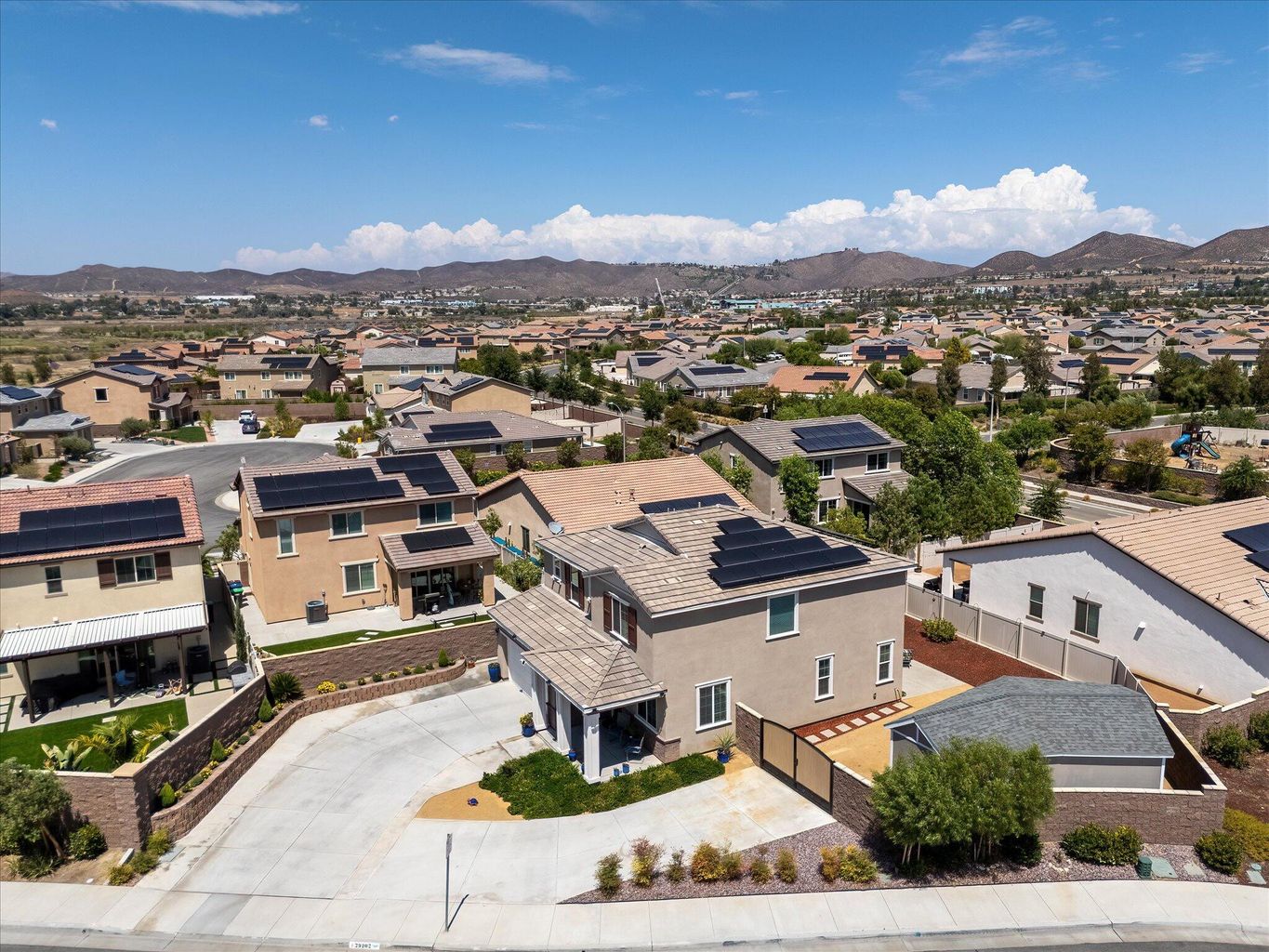 Lake Elsinore, California, 92530, United States, 3 Bedrooms Bedrooms, ,2 BathroomsBathrooms,Residential,For Sale,2007518