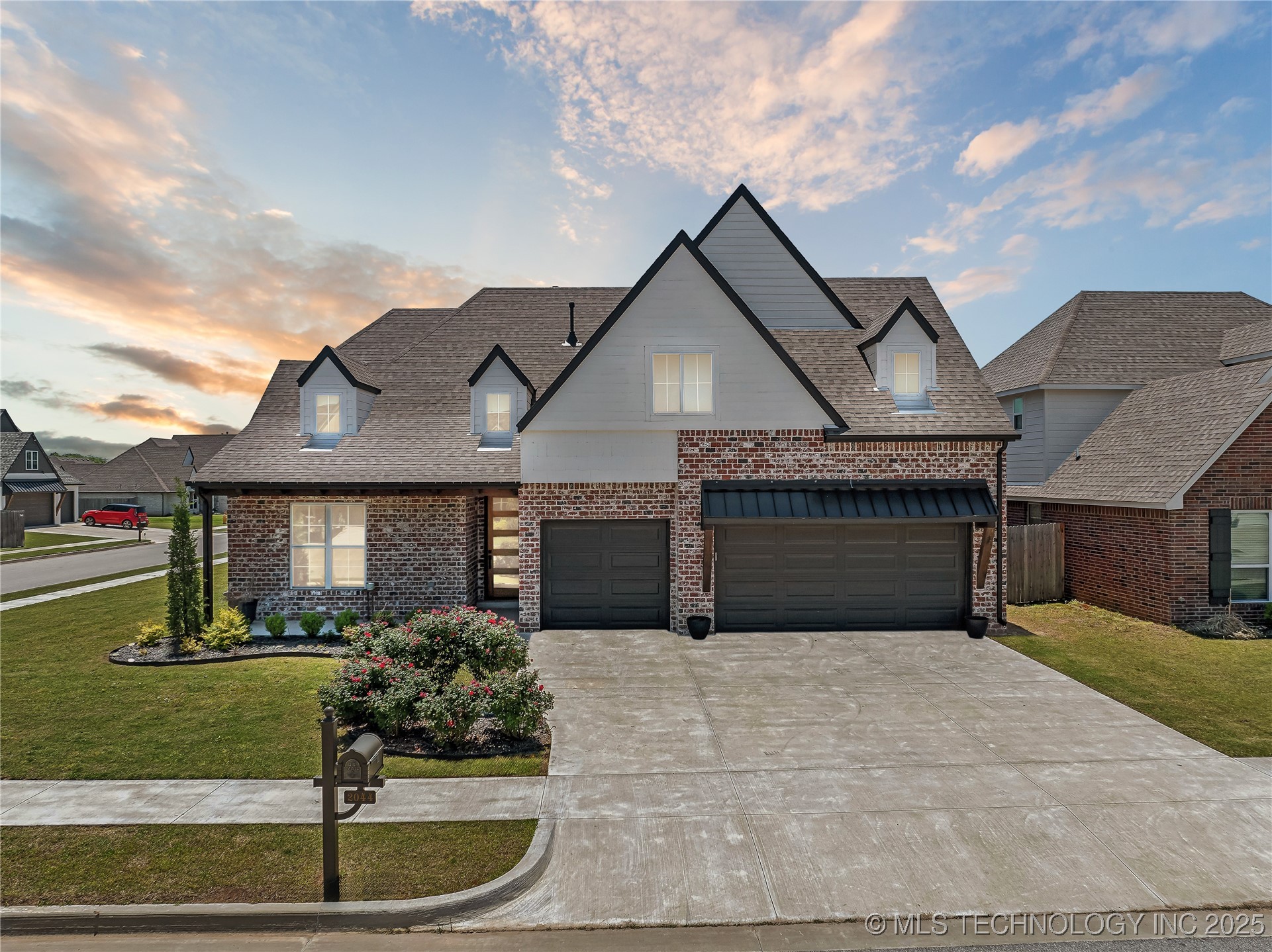 Bixby, Oklahoma, 74008, United States, 4 Bedrooms Bedrooms, ,4 BathroomsBathrooms,Residential,For Sale,1819020