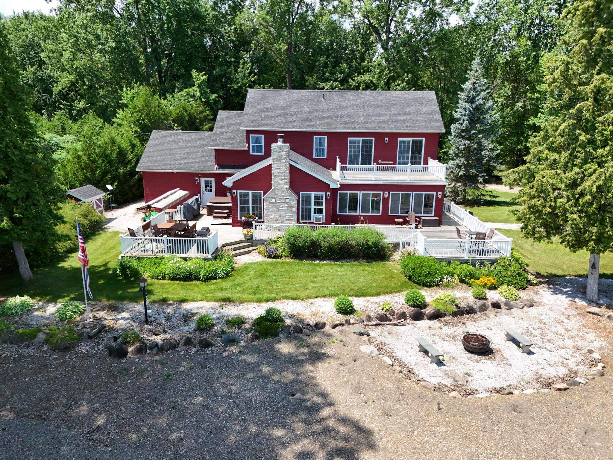 Alburgh, Vermont, 05440, United States, 5 Bedrooms Bedrooms, ,1 BathroomBathrooms,Residential,For Sale,1885348