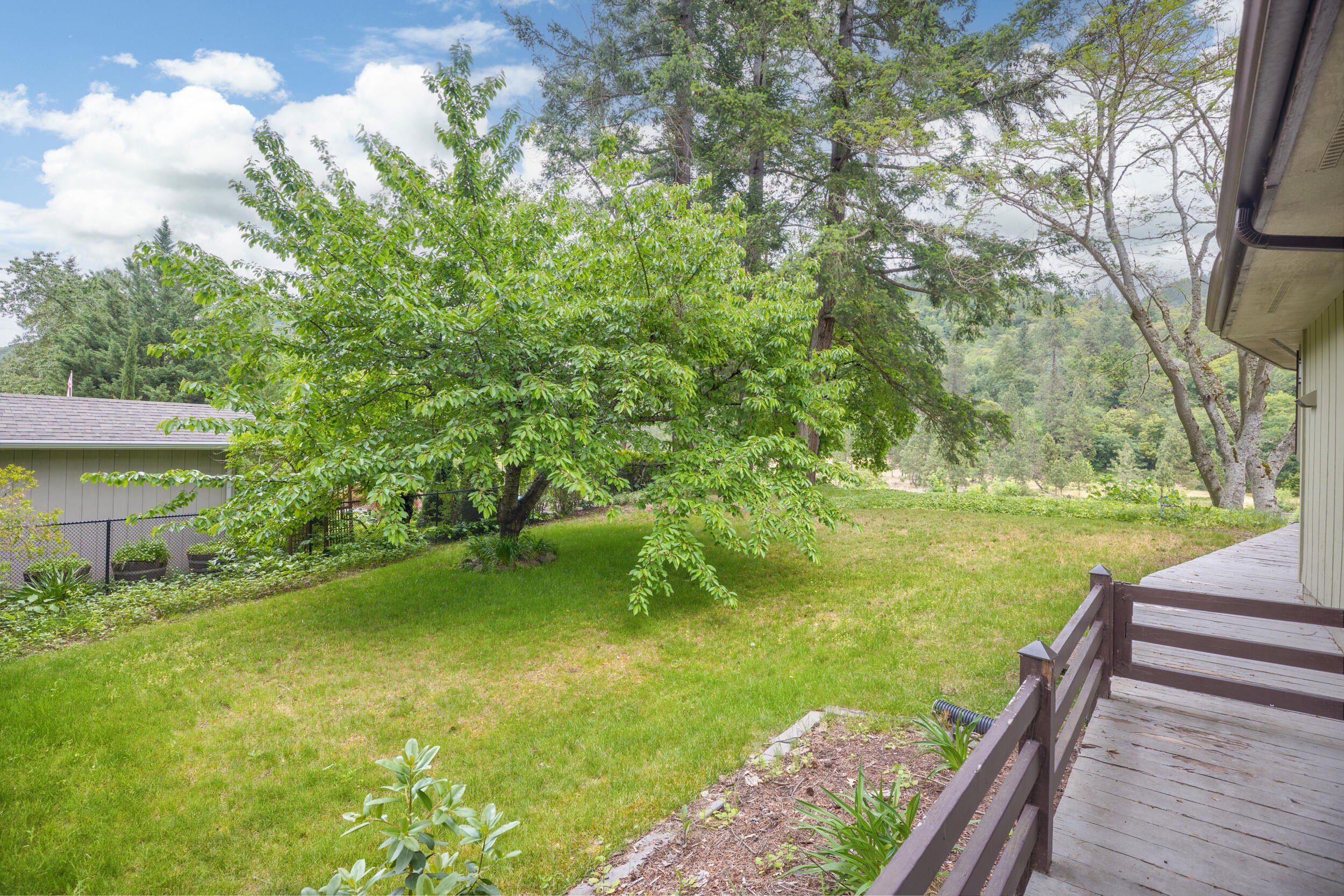 Grants Pass, Oregon, 97527, United States, 3 Bedrooms Bedrooms, ,3 BathroomsBathrooms,Residential,For Sale,1822817