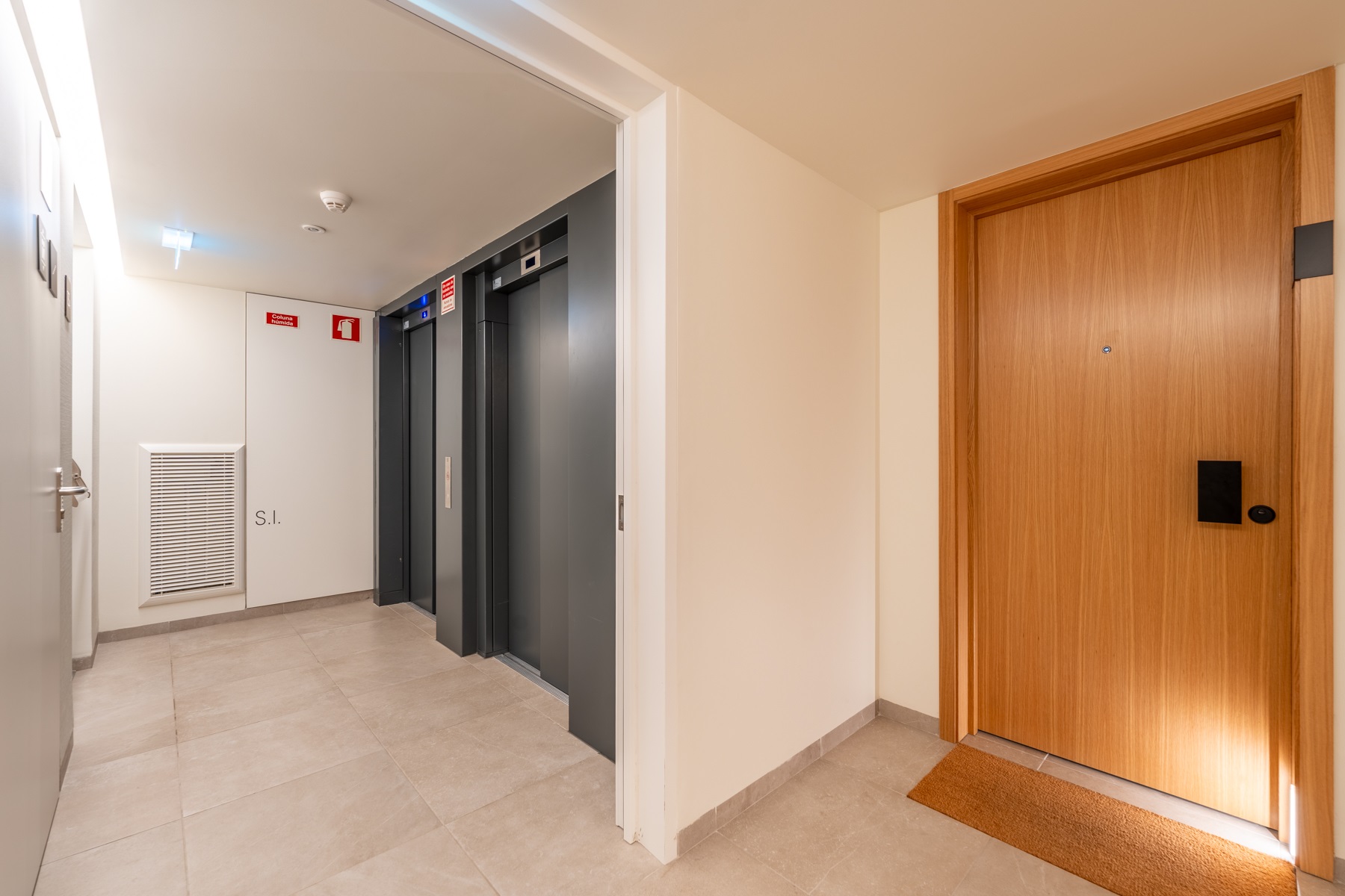  Flat, 2 bedrooms, for Sale - 物件實景