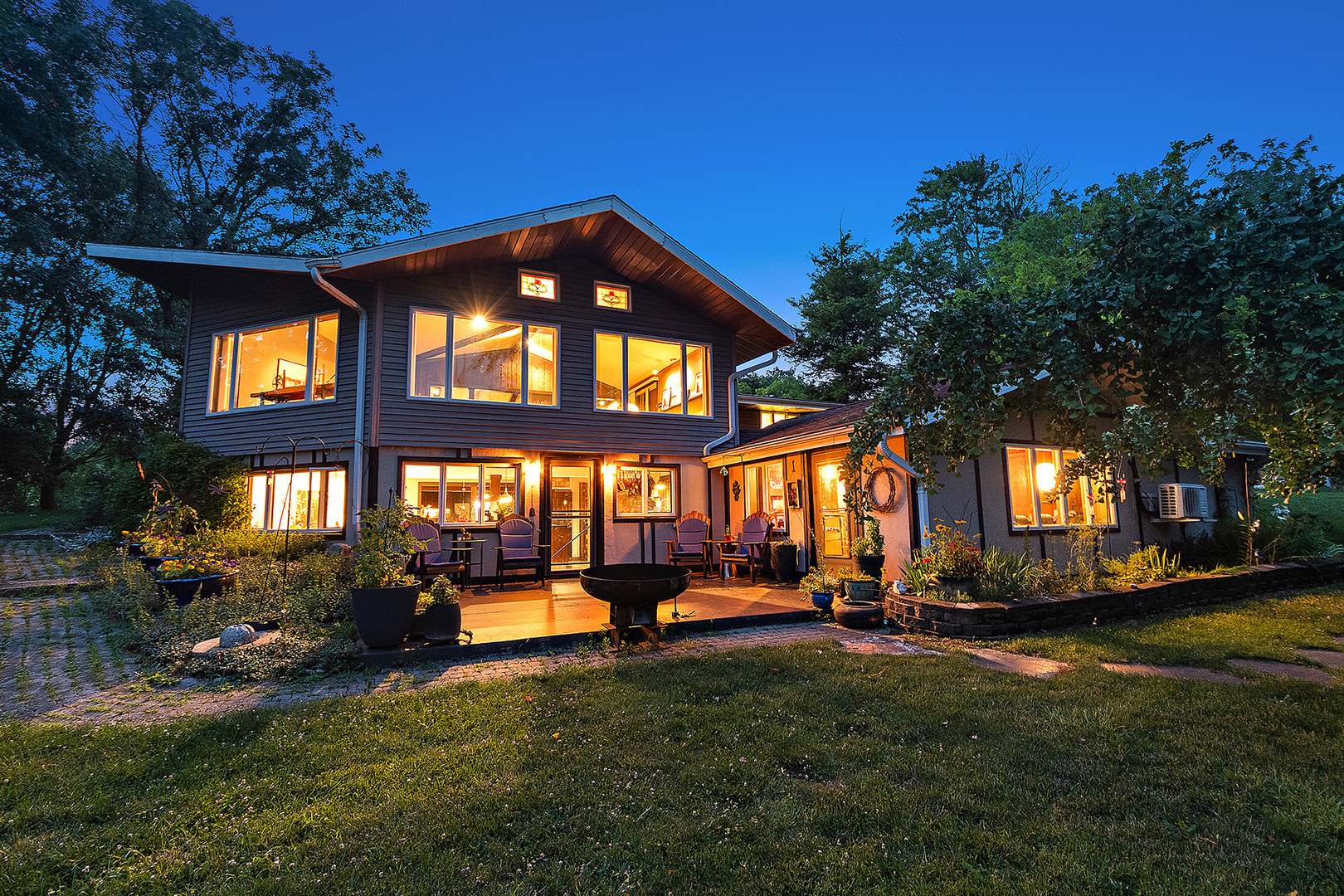 New Lenox, Illinois, 60451, United States, 5 Bedrooms Bedrooms, ,3 BathroomsBathrooms,Residential,For Sale,1889760