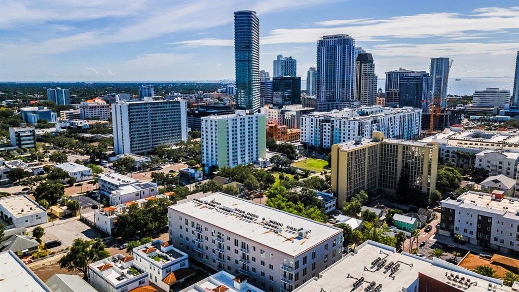 St Petersburg, Florida, 33701, United States, 3 Bedrooms Bedrooms, ,3 BathroomsBathrooms,Residential,For Sale,1885296