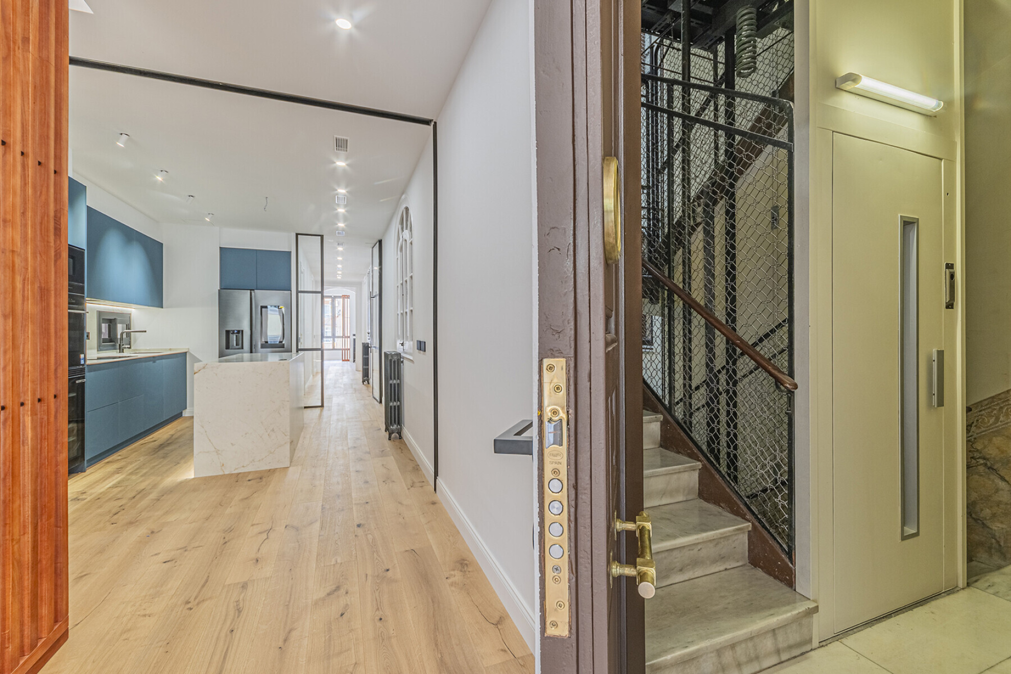  Exclusive brand new home in a regal estate on Mallorca Street - 物件實景