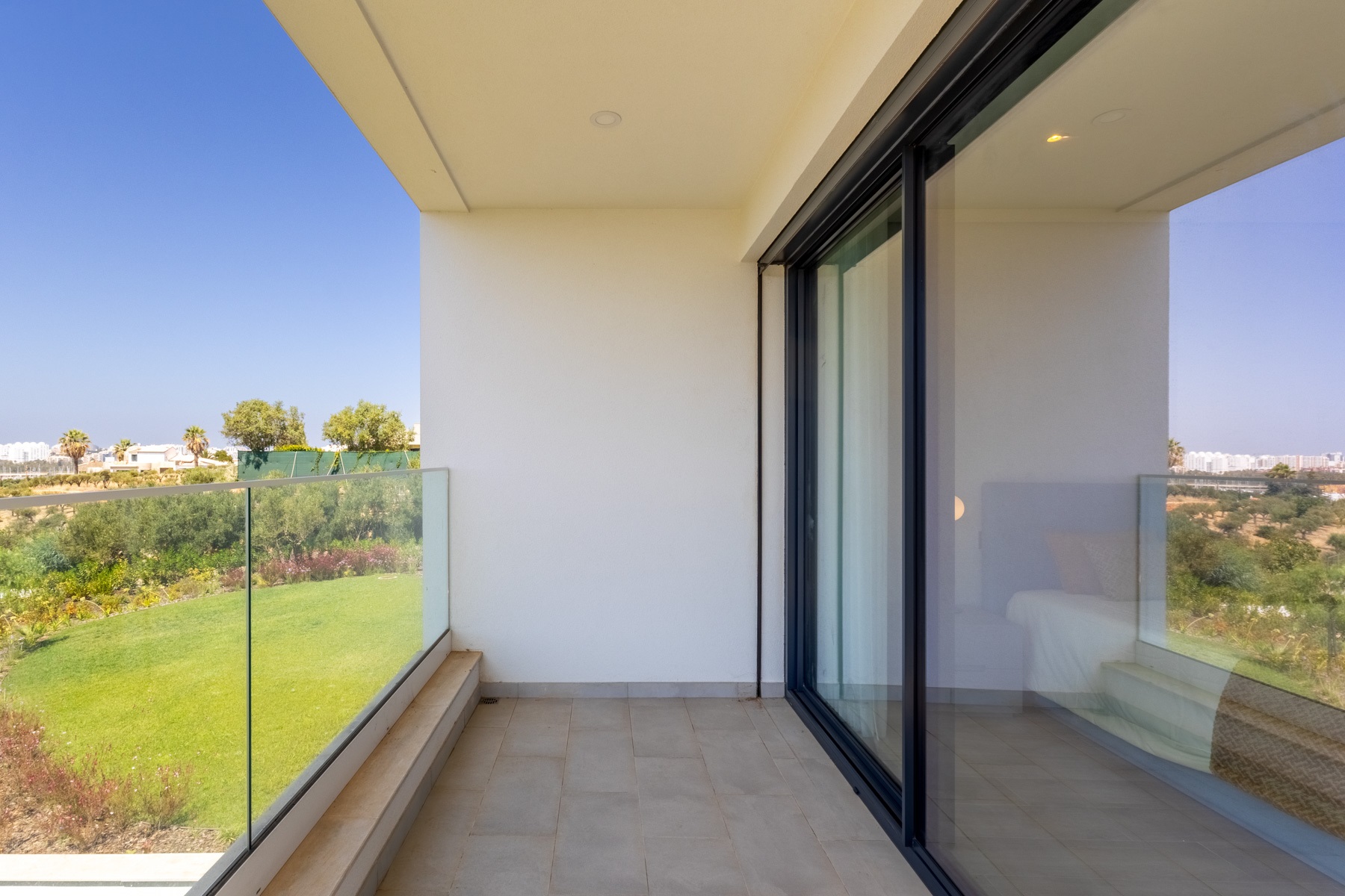  Semi-detached house, 2 bedrooms, for Sale - 物件實景