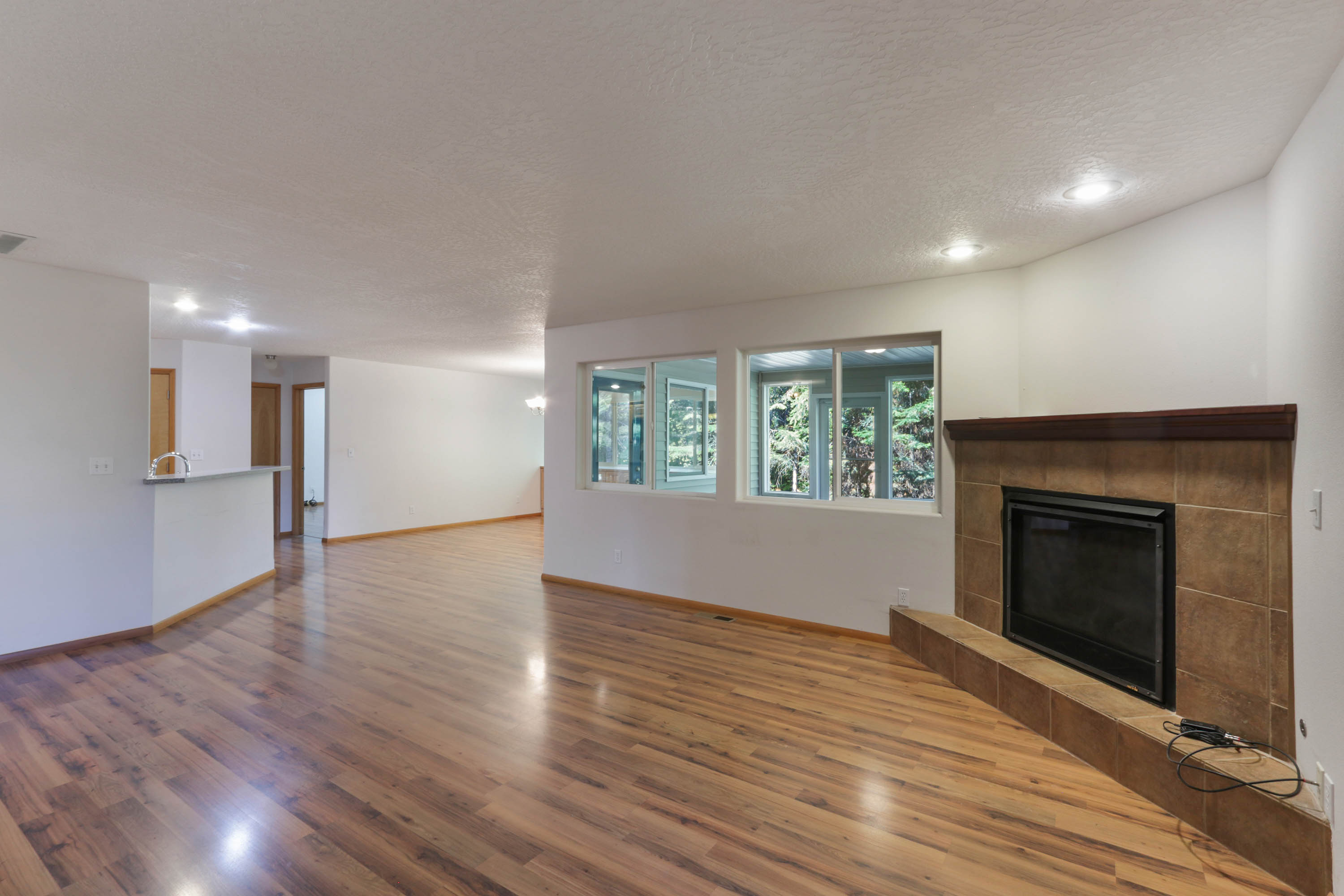 Sandpoint, Idaho, 83864, United States, 3 Bedrooms Bedrooms, ,2 BathroomsBathrooms,Residential,For Sale,1936853