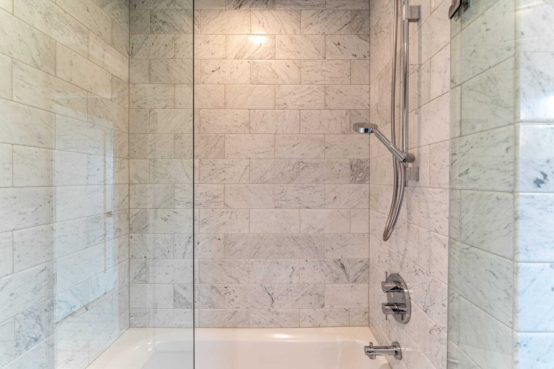  17001 NE FAIRVIEW DR Dundee, OR 97115 - 物件實景