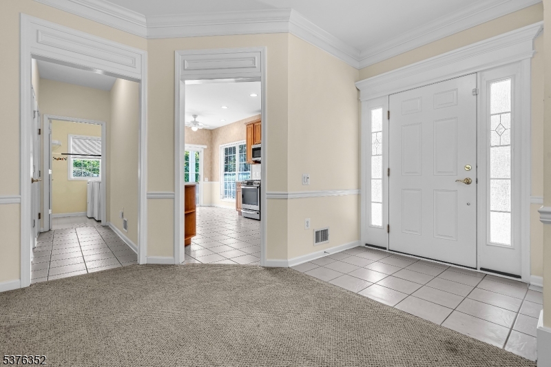 Franklin Twp., New Jersey, 08873, United States, 2 Bedrooms Bedrooms, ,2 BathroomsBathrooms,Residential,For Sale,1911173