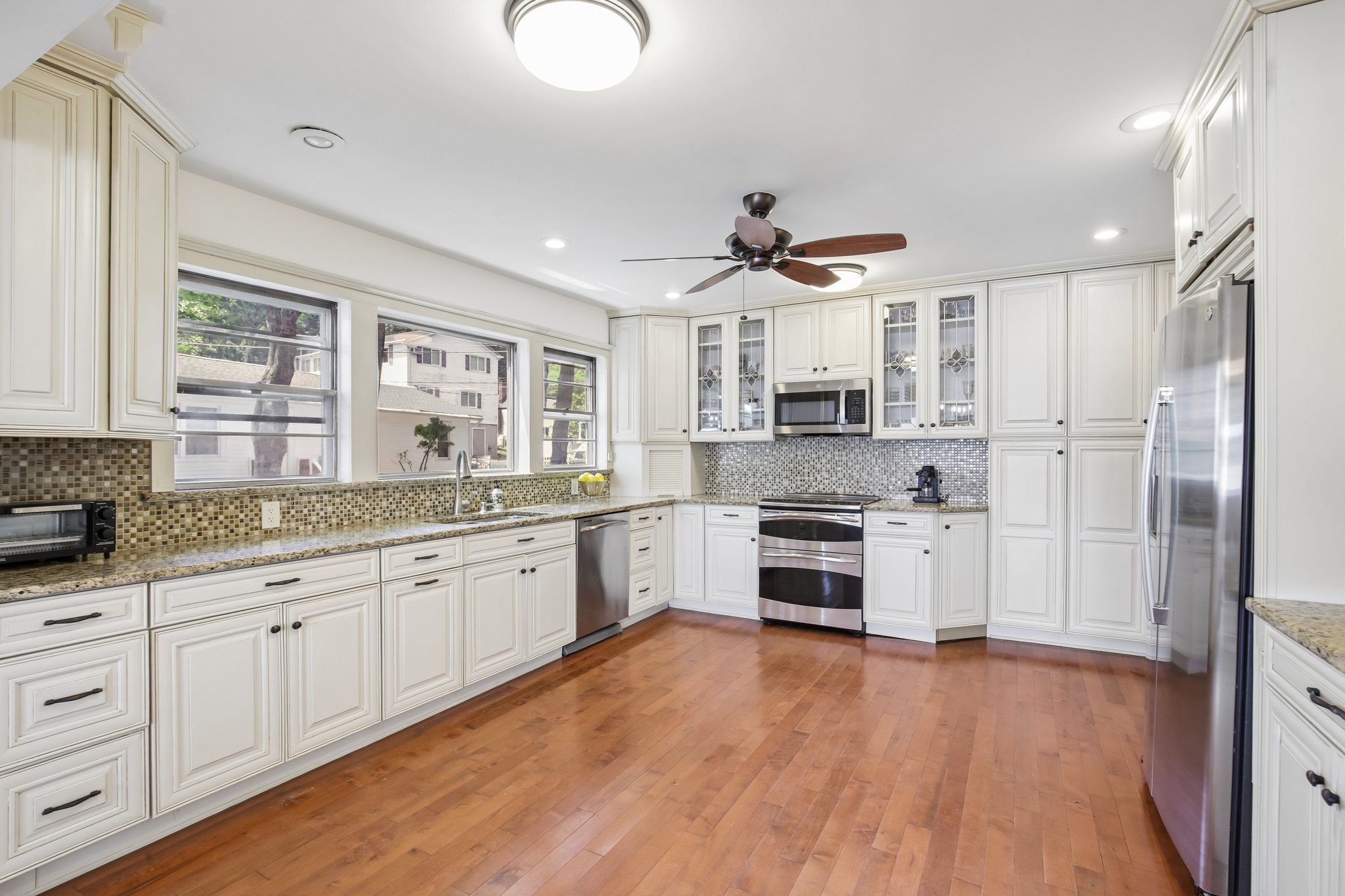  19 & 21 Lakeland Drive, Hopatcong, NJ 07843 - 物件實景