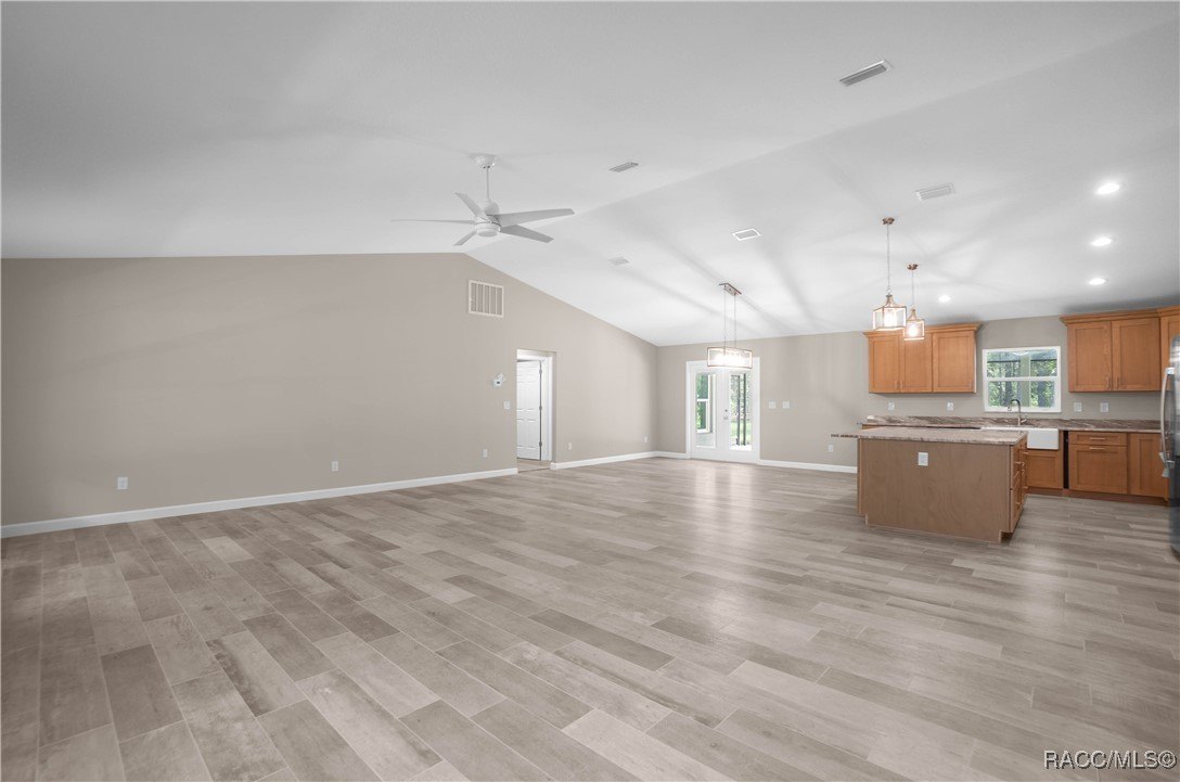 Hernando, Florida, 34442, United States, 3 Bedrooms Bedrooms, ,2 BathroomsBathrooms,Residential,For Sale,1935672