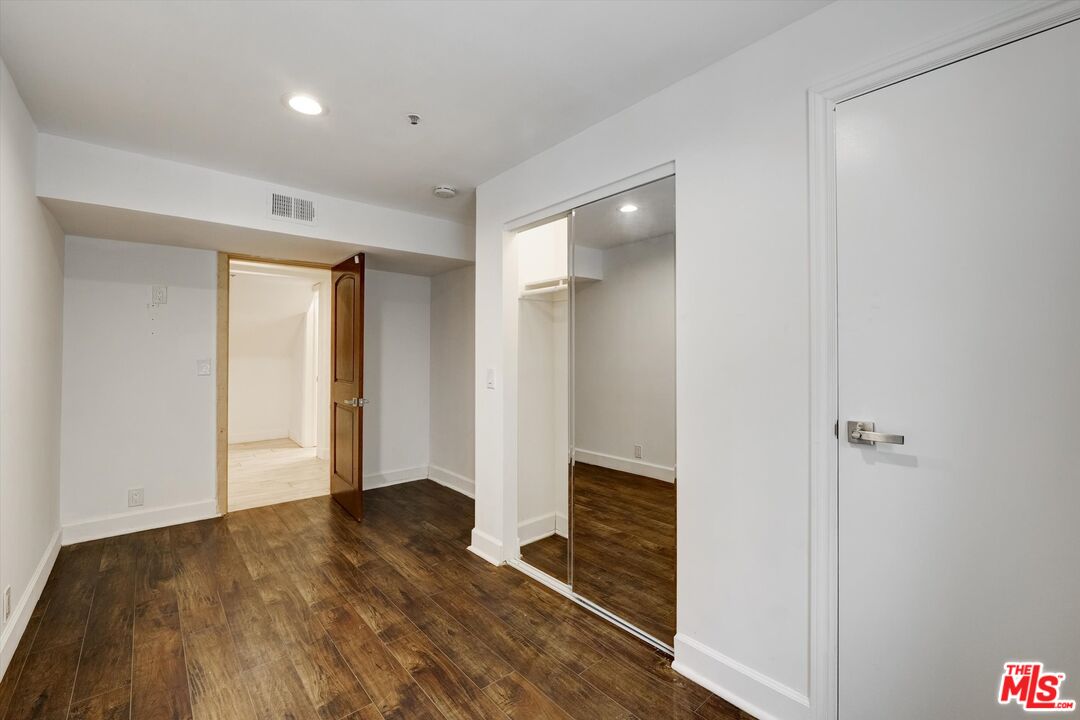 Beverly Hills, California, 90210, United States, 8 Bedrooms Bedrooms, ,3 BathroomsBathrooms,Residential,For Sale,1916732