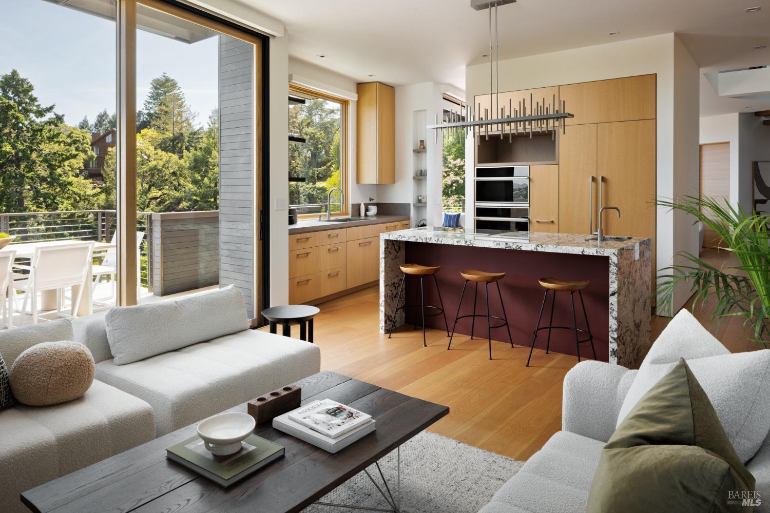 Mill Valley, California, 94941, United States, 5 Bedrooms Bedrooms, ,6 BathroomsBathrooms,Residential,For Sale,1913186