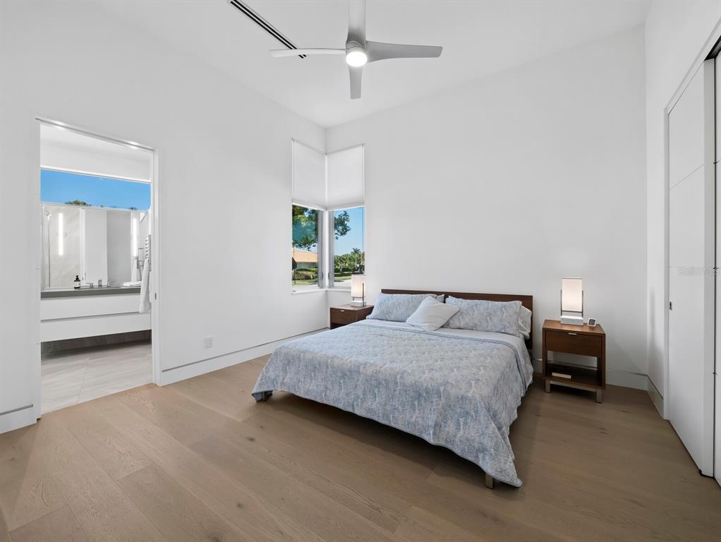 Sarasota, Florida, 34236, United States, 3 Bedrooms Bedrooms, ,5 BathroomsBathrooms,Residential,For Sale,2003430