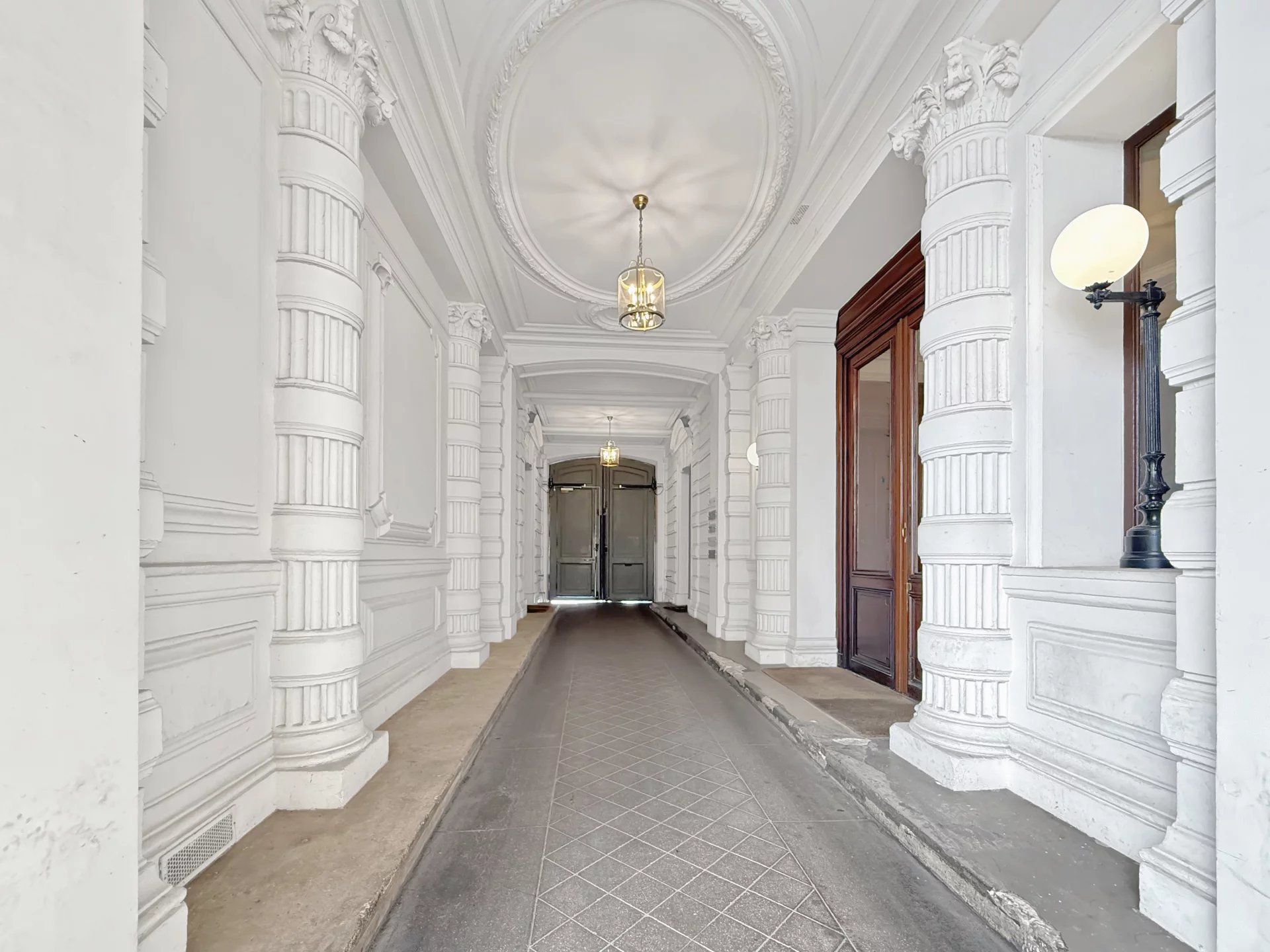 Paris 8th, Île-de-France, 75008, FR, 13 Bedrooms Bedrooms, ,Residential,For Sale,1794748