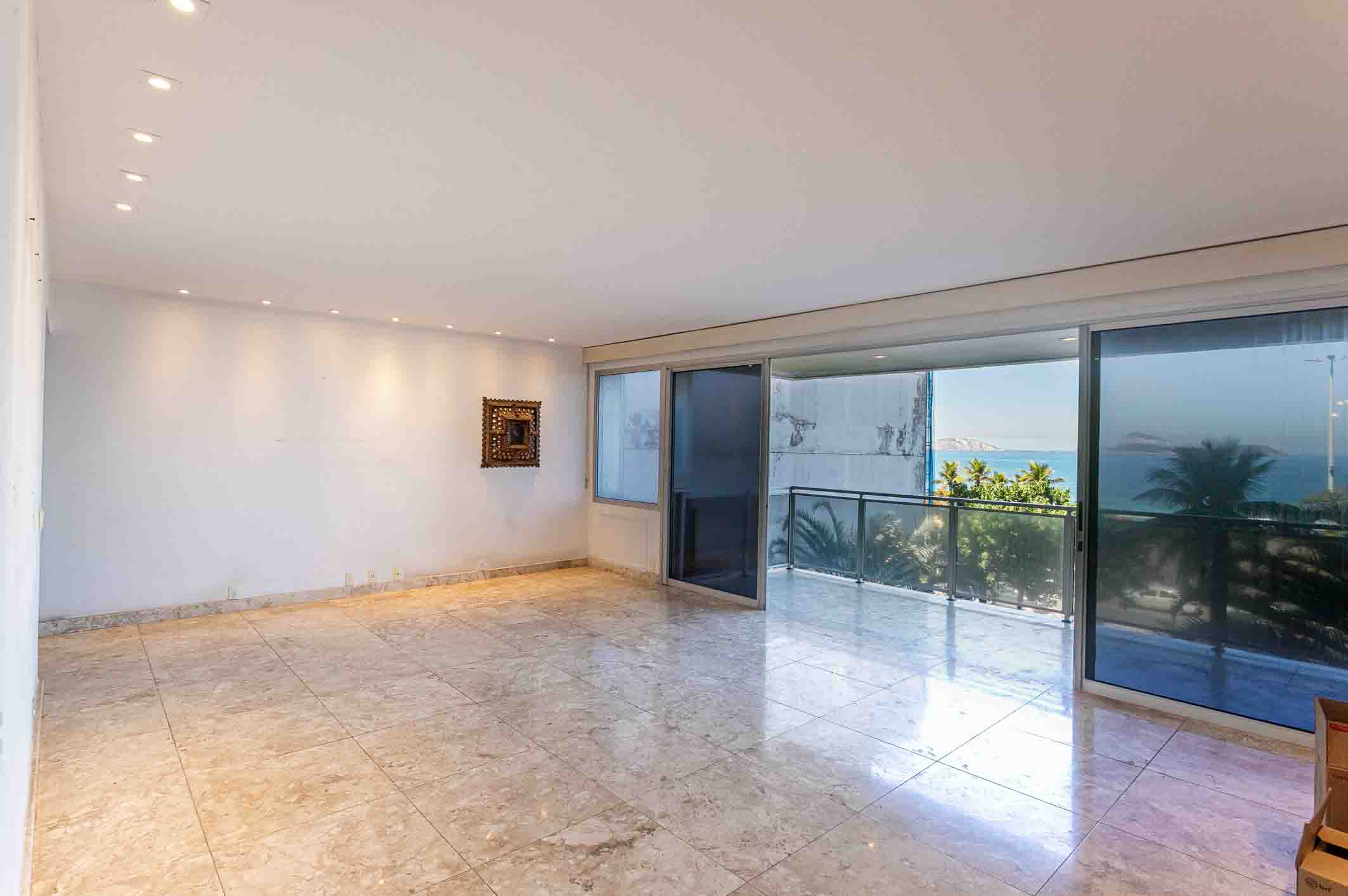  Apartment with Direct Ocean Views on Vieira Souto, Posto 10 - 物件實景