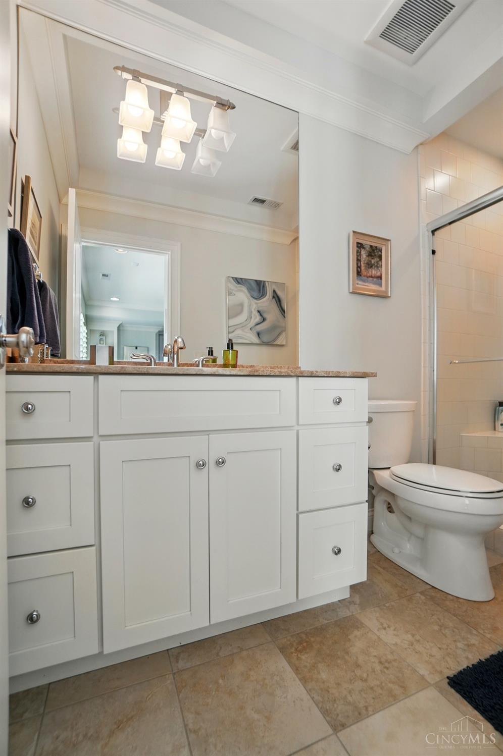 Cincinnati, Ohio, 45202, United States, 3 Bedrooms Bedrooms, ,4 BathroomsBathrooms,Residential,For Sale,1850372