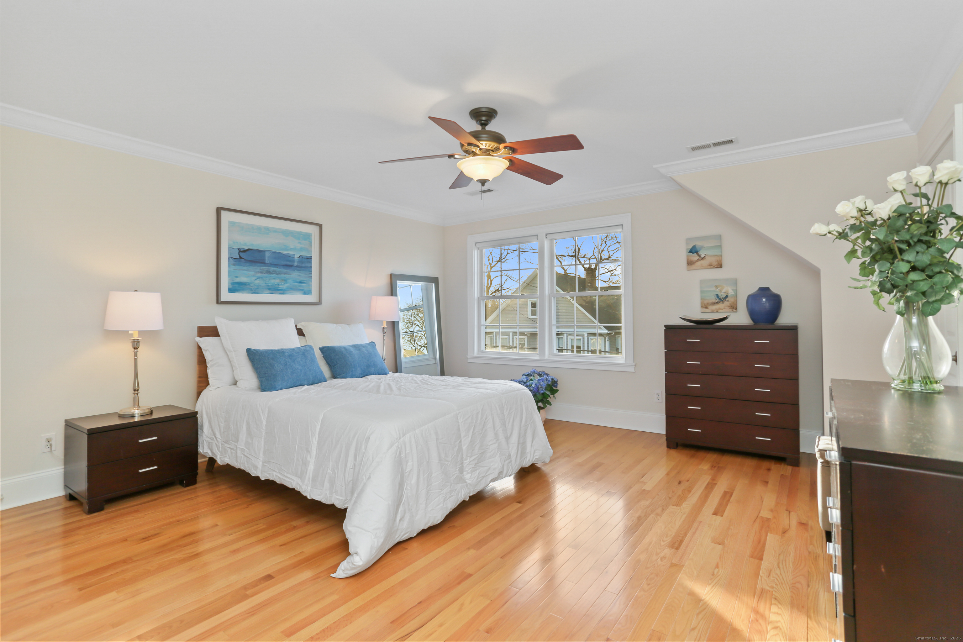 Fairfield, Connecticut, 06824, United States, 3 Bedrooms Bedrooms, ,3 BathroomsBathrooms,Residential,For Sale,2003354