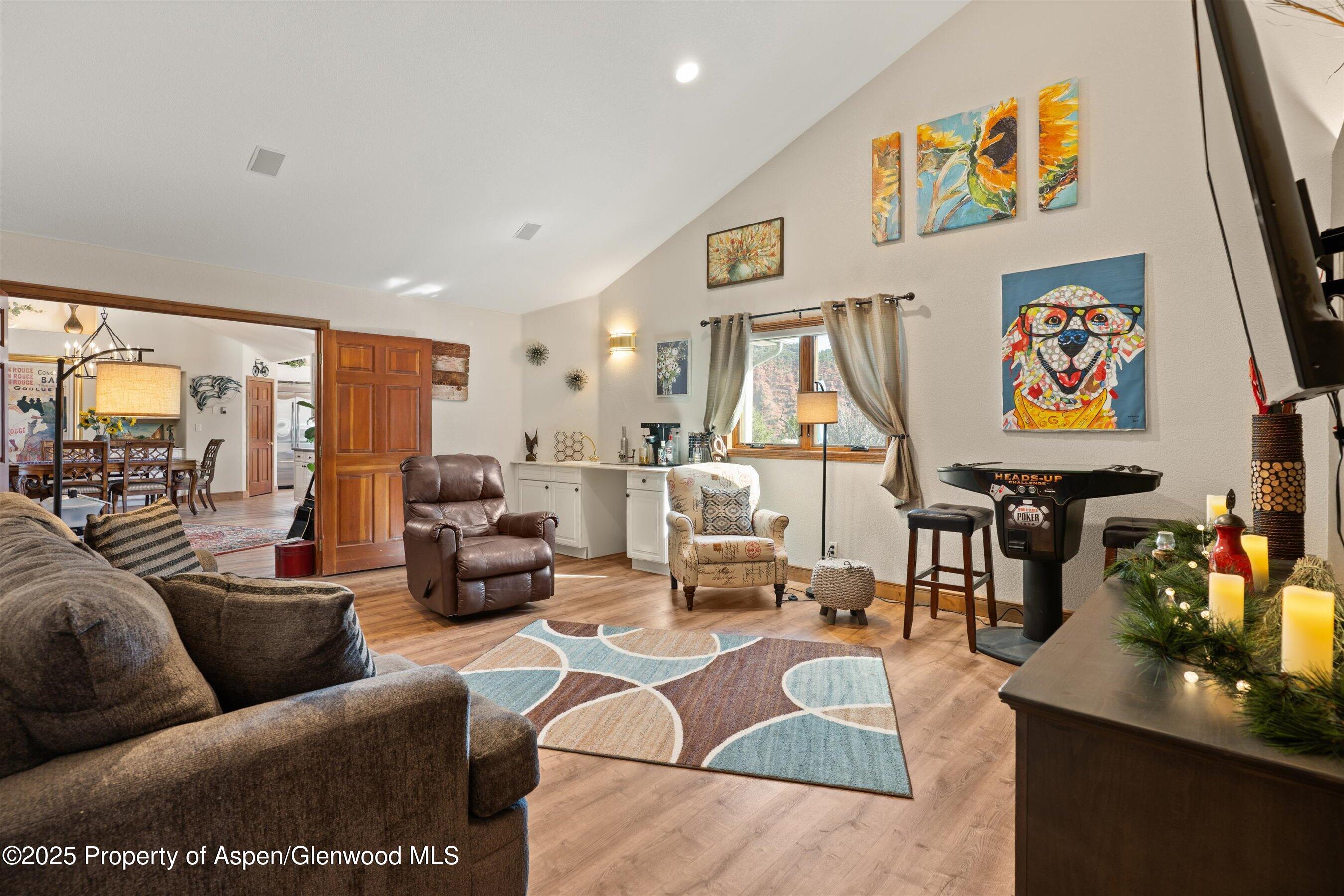 Glenwood Springs, Colorado, 81601, United States, 4 Bedrooms Bedrooms, ,5 BathroomsBathrooms,Residential,For Sale,1804908