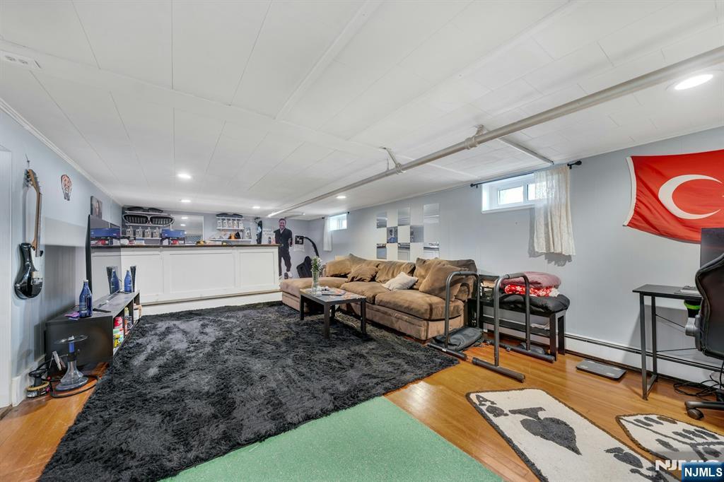 Hasbrouck Heights, New Jersey, 07604, United States, 3 Bedrooms Bedrooms, ,2 BathroomsBathrooms,Residential,For Sale,1989052