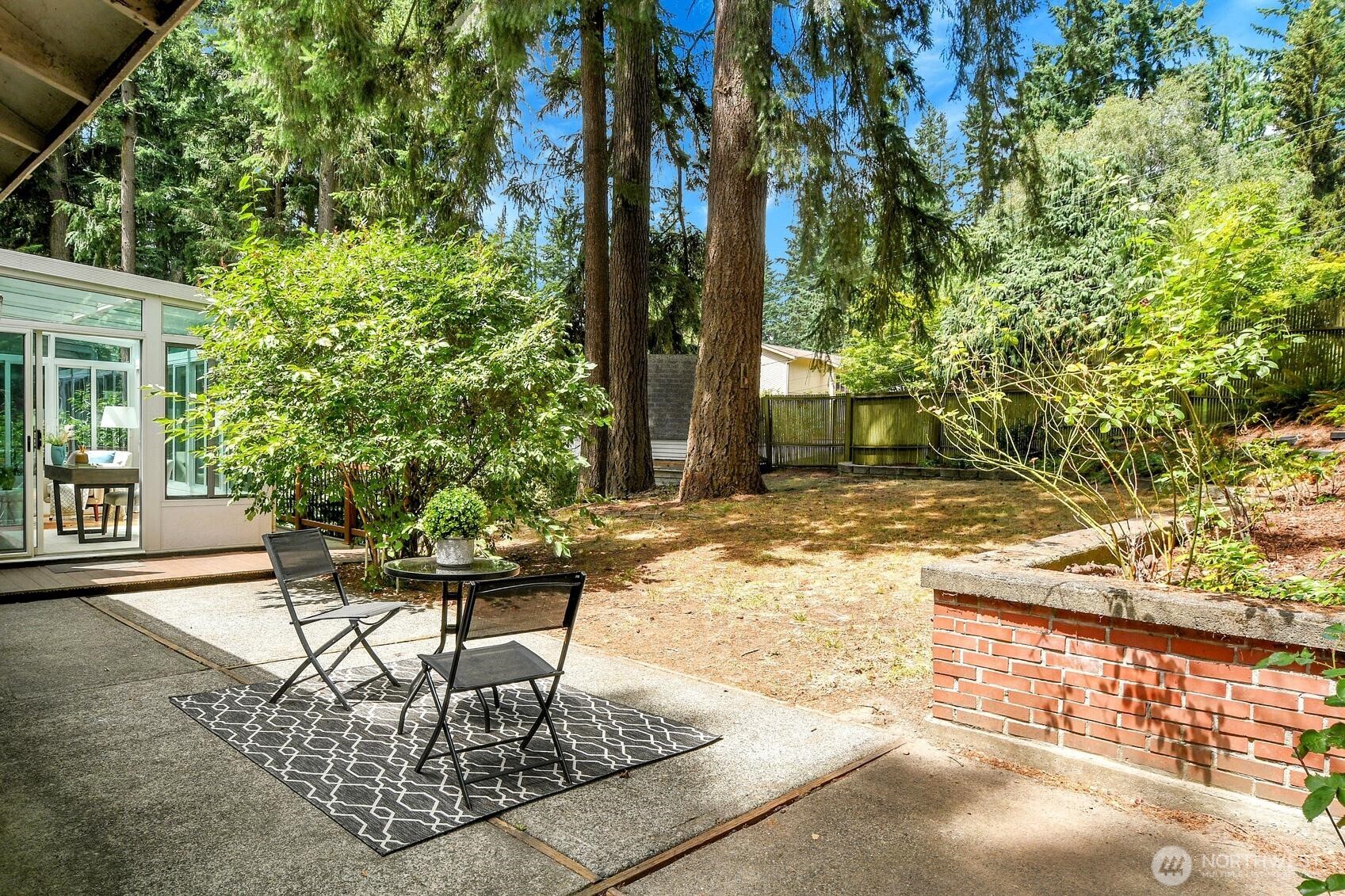 Lake Forest Park, Washington, 98155, United States, 4 Bedrooms Bedrooms, ,1 BathroomBathrooms,Residential,For Sale,1896629