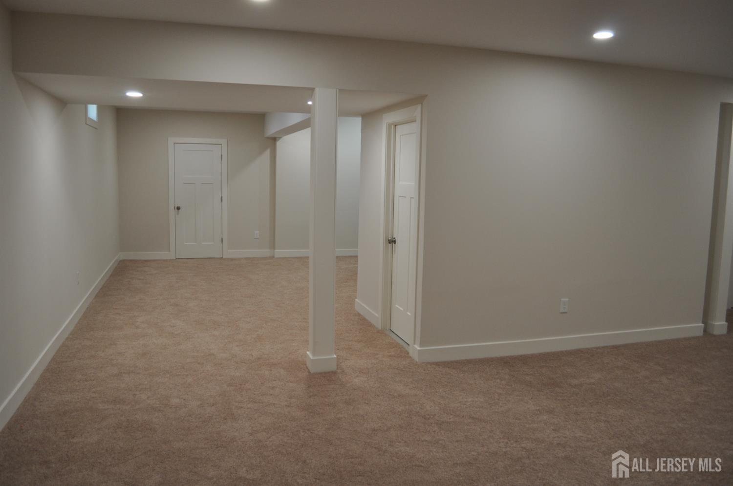 Woodbridge, New Jersey, 07095, United States, 4 Bedrooms Bedrooms, ,4 BathroomsBathrooms,Residential,For Sale,1920305