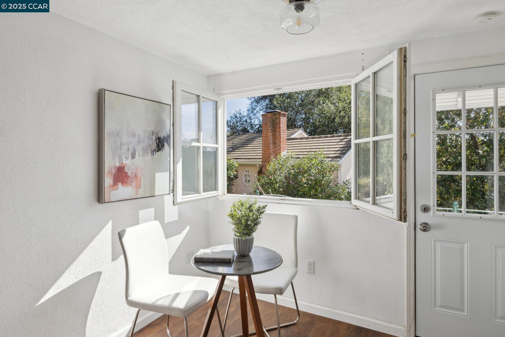 Orinda, California, 94563, United States, 4 Bedrooms Bedrooms, ,3 BathroomsBathrooms,Residential,For Sale,1804966