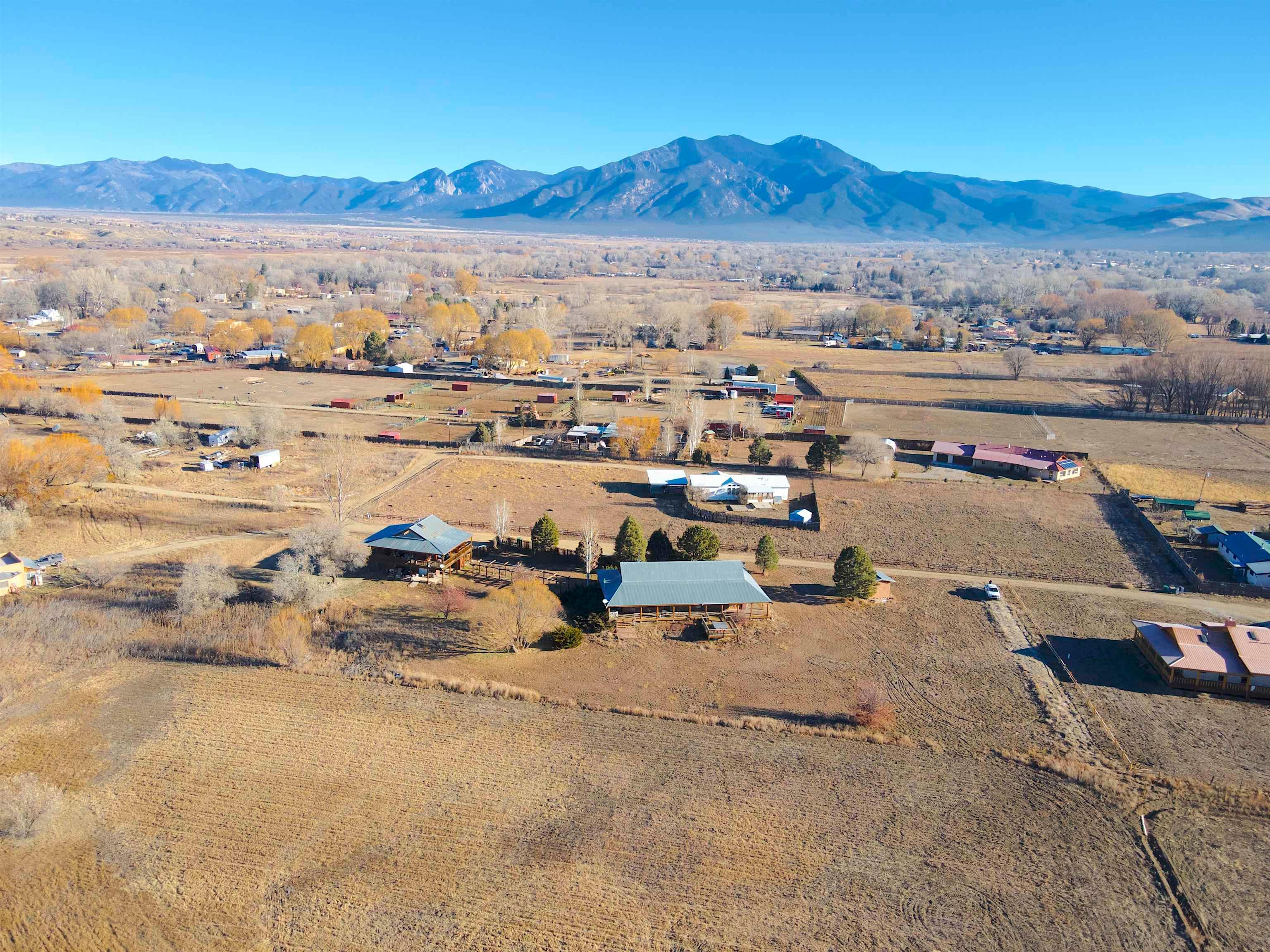 Taos, New Mexico, 87571, United States, 5 Bedrooms Bedrooms, ,5 BathroomsBathrooms,Residential,For Sale,1850359