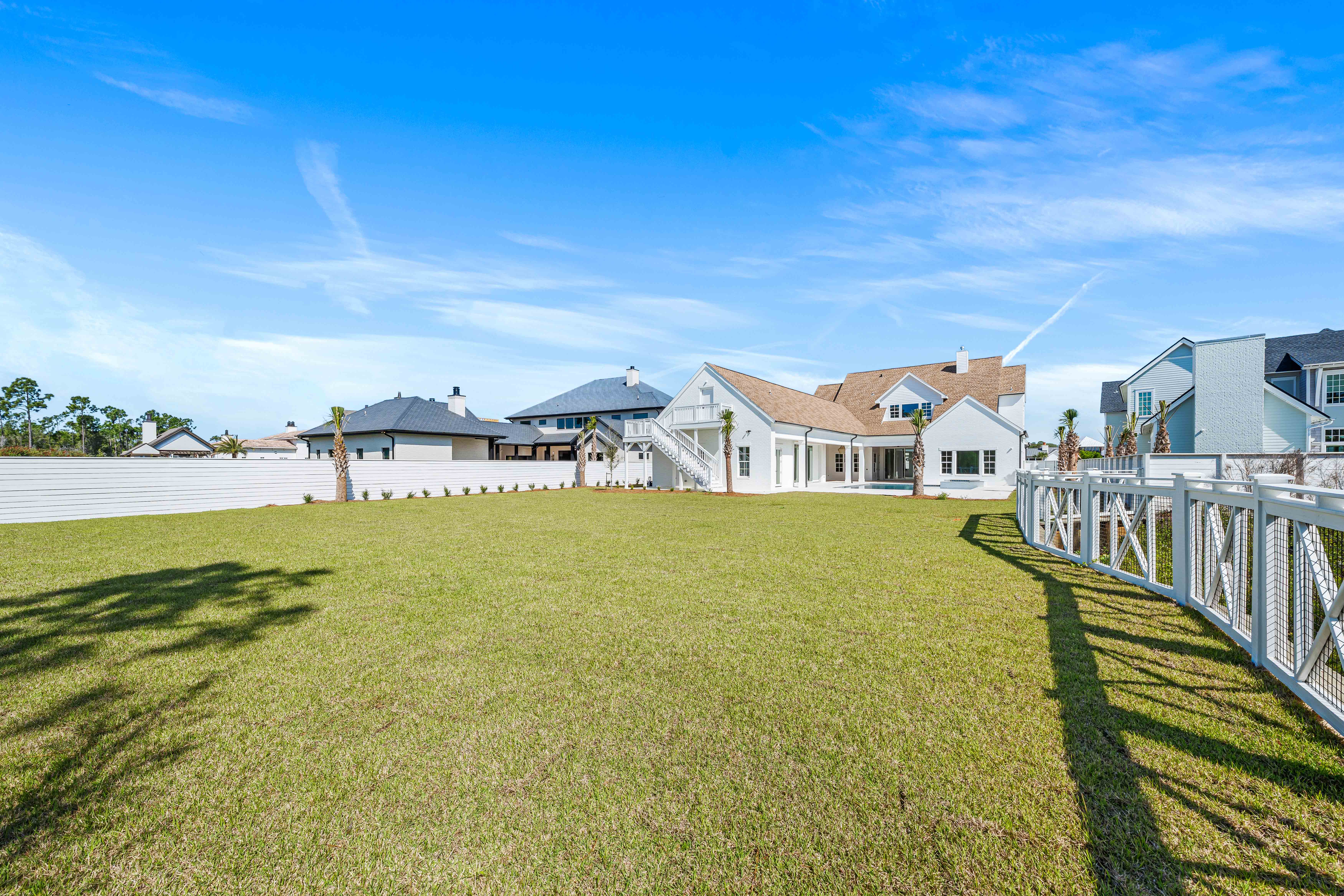  Magnificent Half-Acre Estate With Outdoor Oasis and Casita - 物件實景