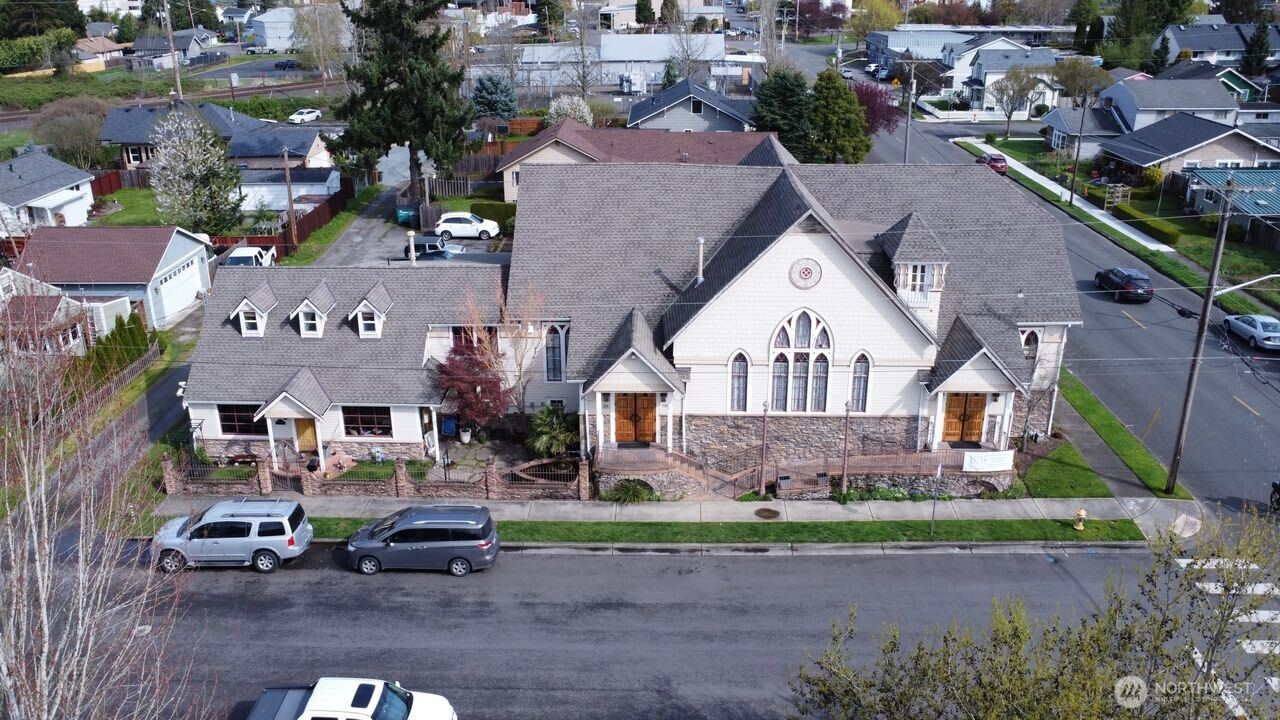 Sumner, Washington, 98390, United States, 4 Bedrooms Bedrooms, ,3 BathroomsBathrooms,Residential,For Sale,1992043