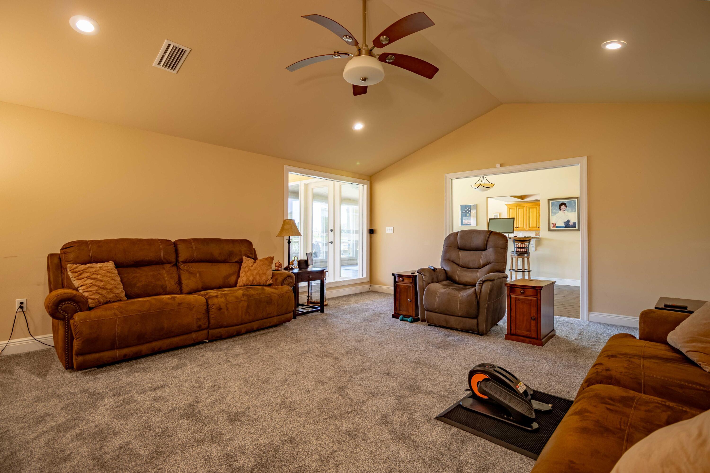 Crestview, Florida, 32539, United States, 3 Bedrooms Bedrooms, ,2 BathroomsBathrooms,Residential,For Sale,1879001