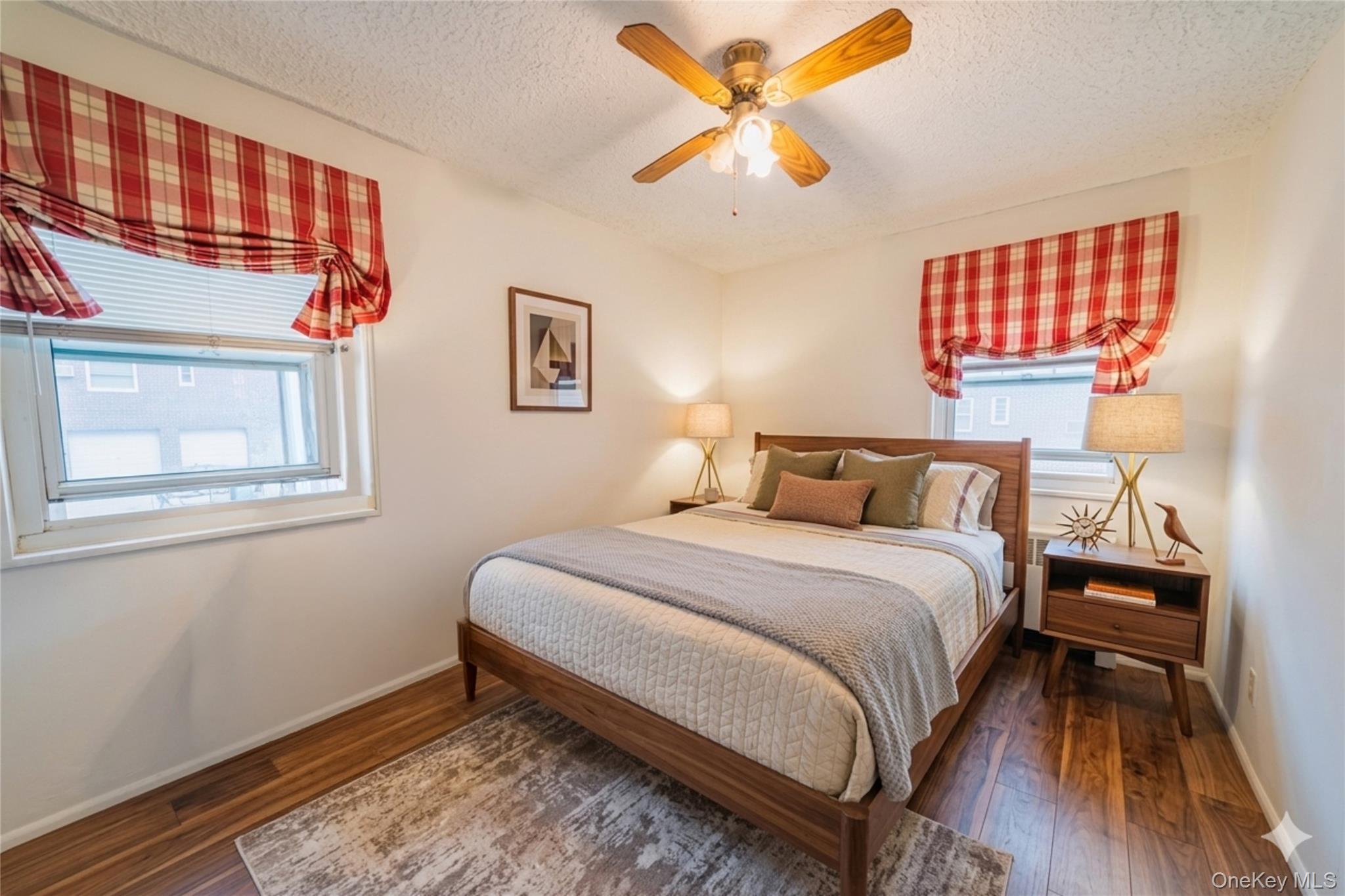  25167 61st Avenue, Little Neck, NY, 11362 - 物件實景