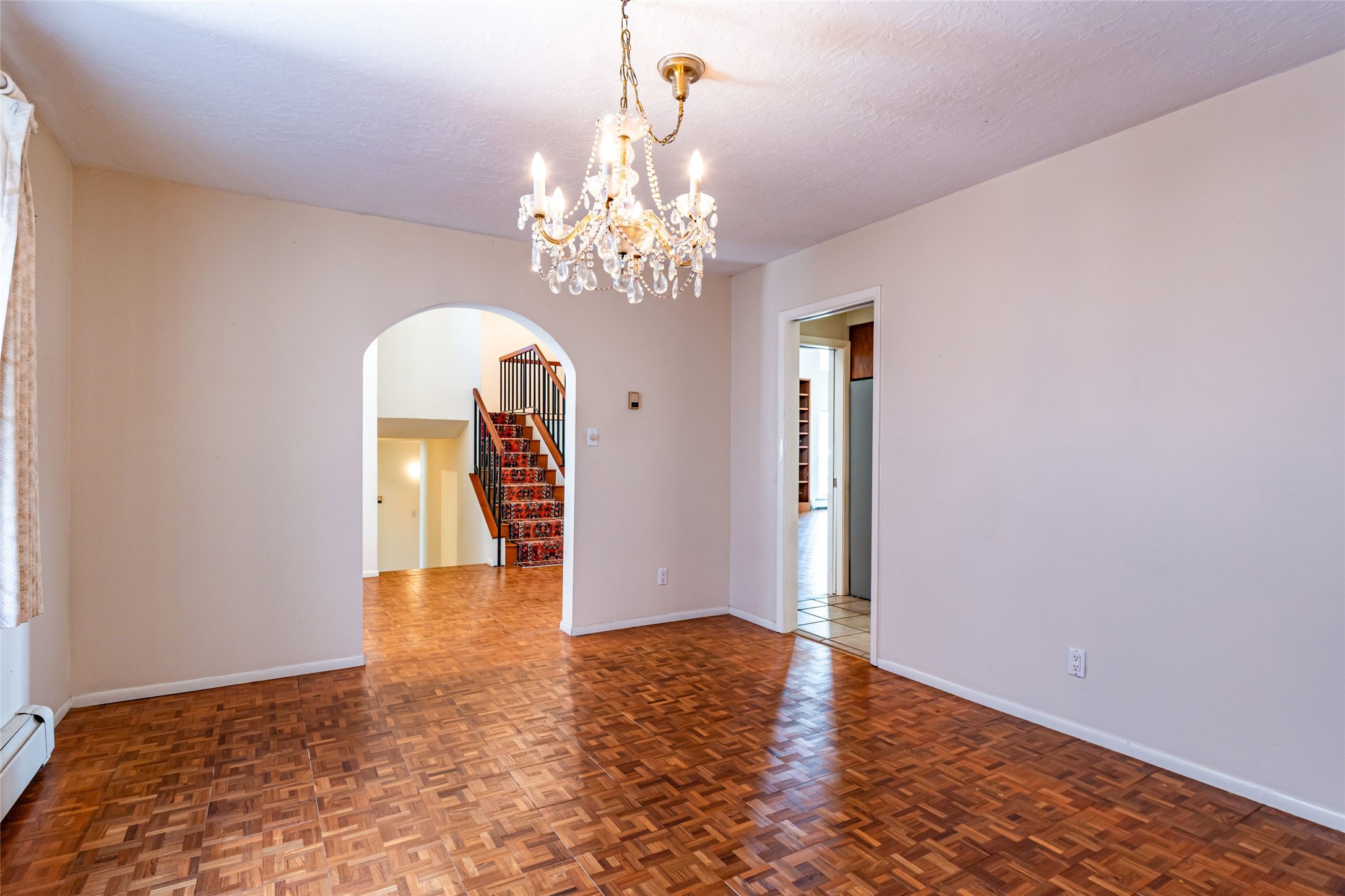  2532 Harold Place NE - 物件實景