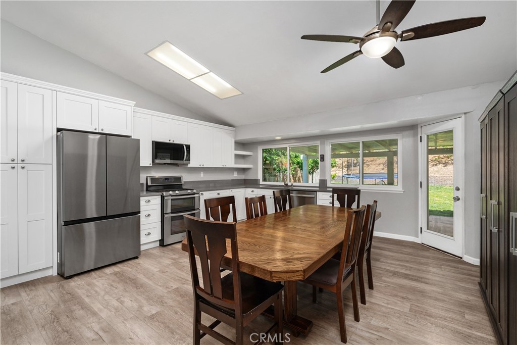 Castaic, California, 91384, United States, 4 Bedrooms Bedrooms, ,2 BathroomsBathrooms,Residential,For Sale,1896479