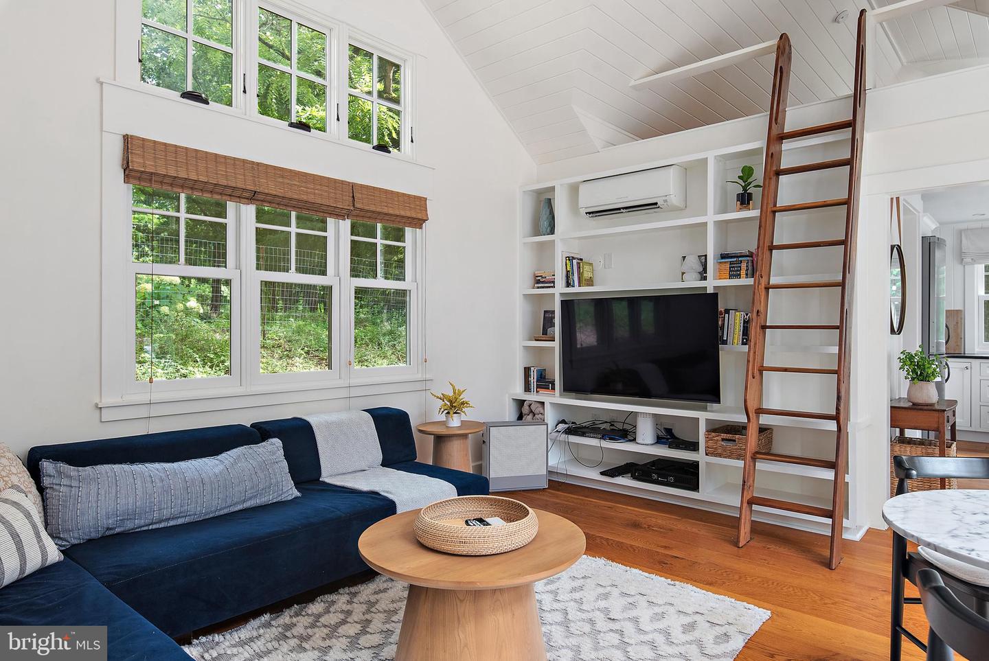 Annapolis, Maryland, 21403, United States, 5 Bedrooms Bedrooms, ,4 BathroomsBathrooms,Residential,For Sale,1895368