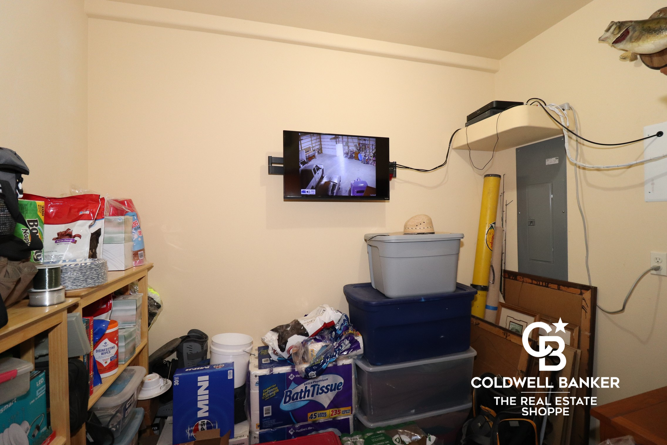 Garden City, Kansas, 67846, United States, 2 Bedrooms Bedrooms, ,Residential,For Sale,1890004