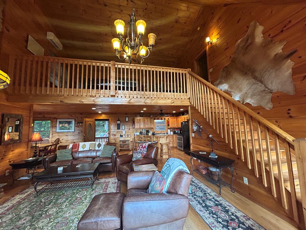 Blue Ridge, Georgia, 30513, United States, 3 Bedrooms Bedrooms, ,3 BathroomsBathrooms,Residential,For Sale,1965953