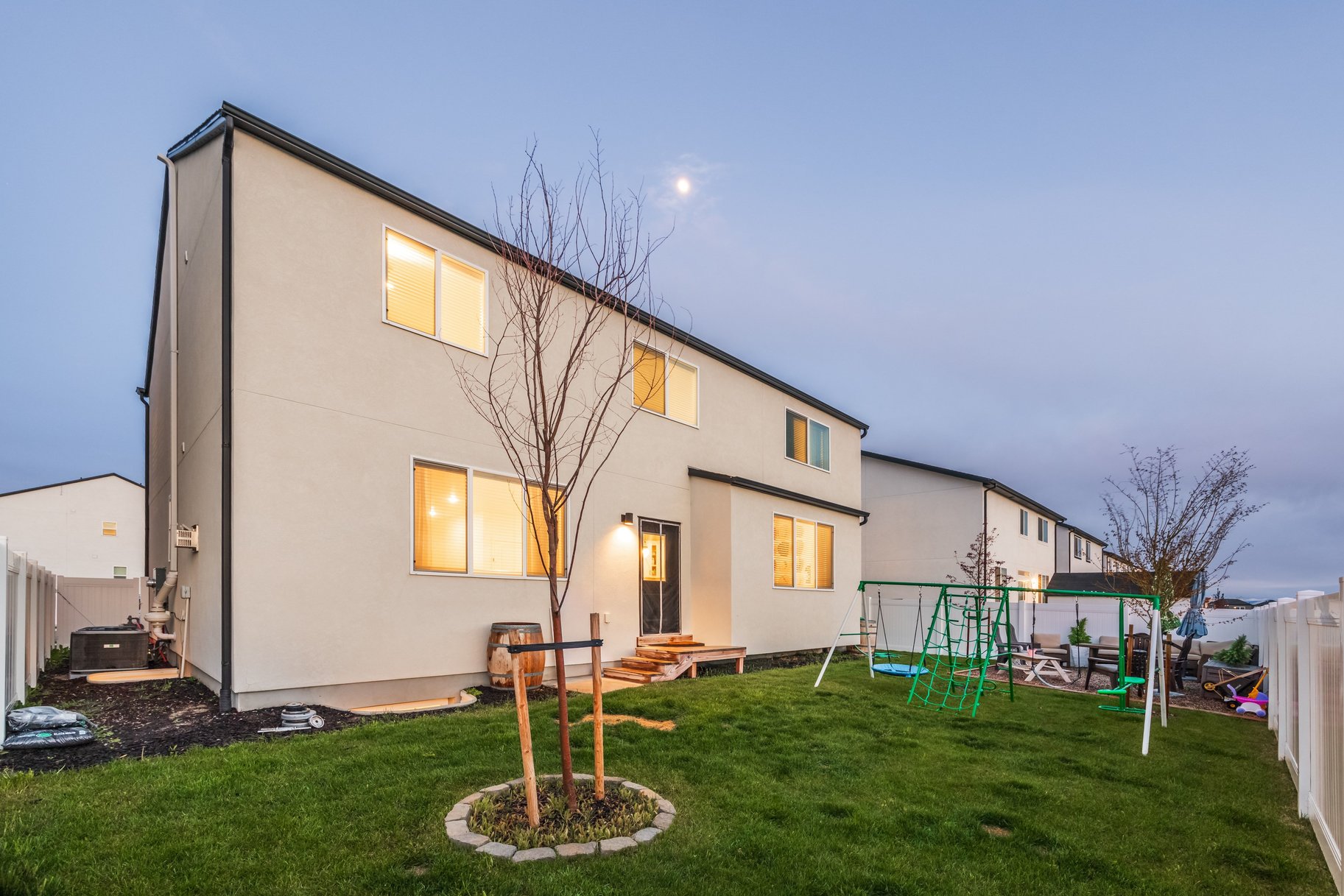  Better Than New Construction in Eagle Mountain, 2-Story with Finished Basement - 物件實景