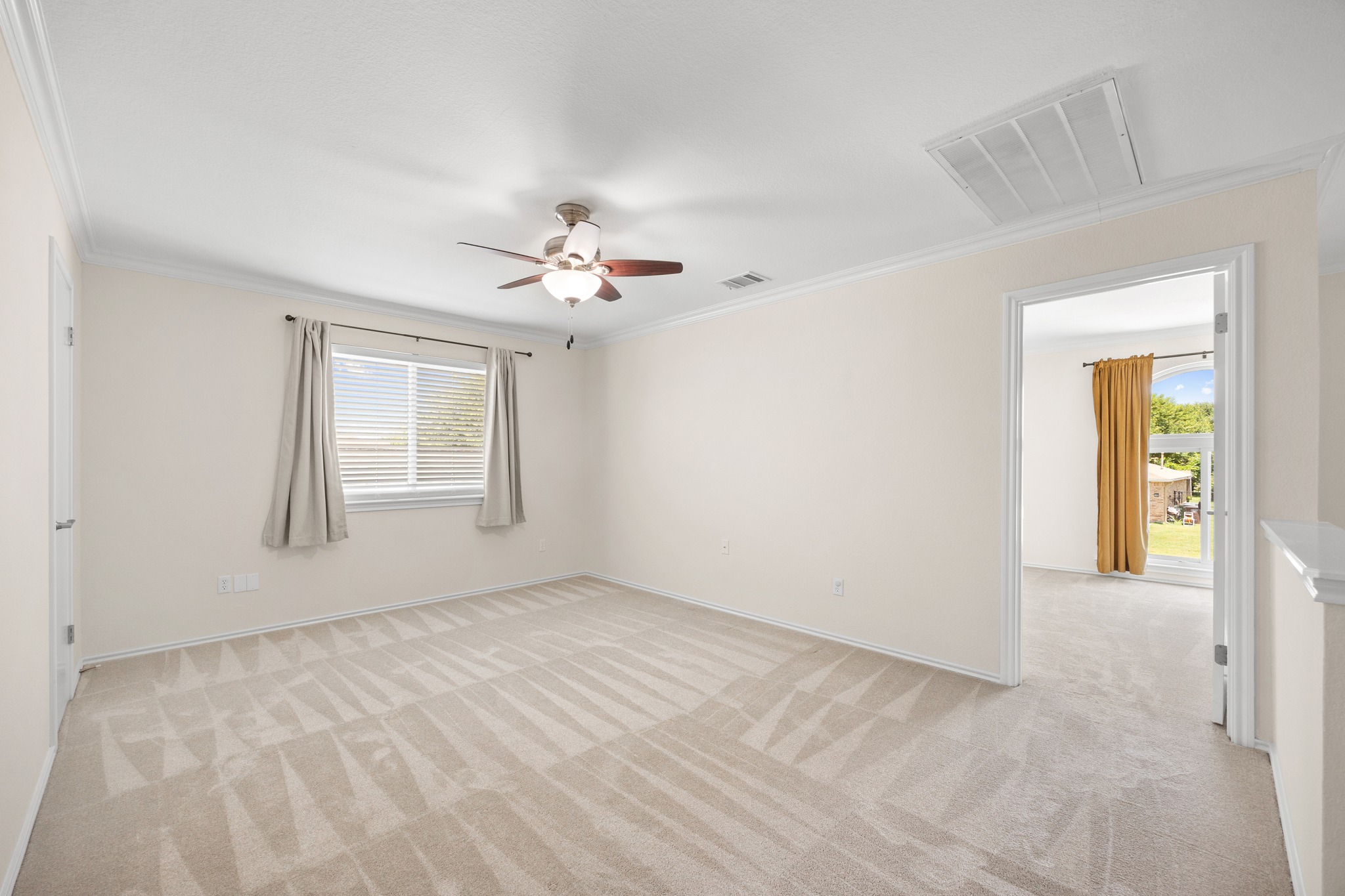  Updated home with pool in Round Rock - 物件實景