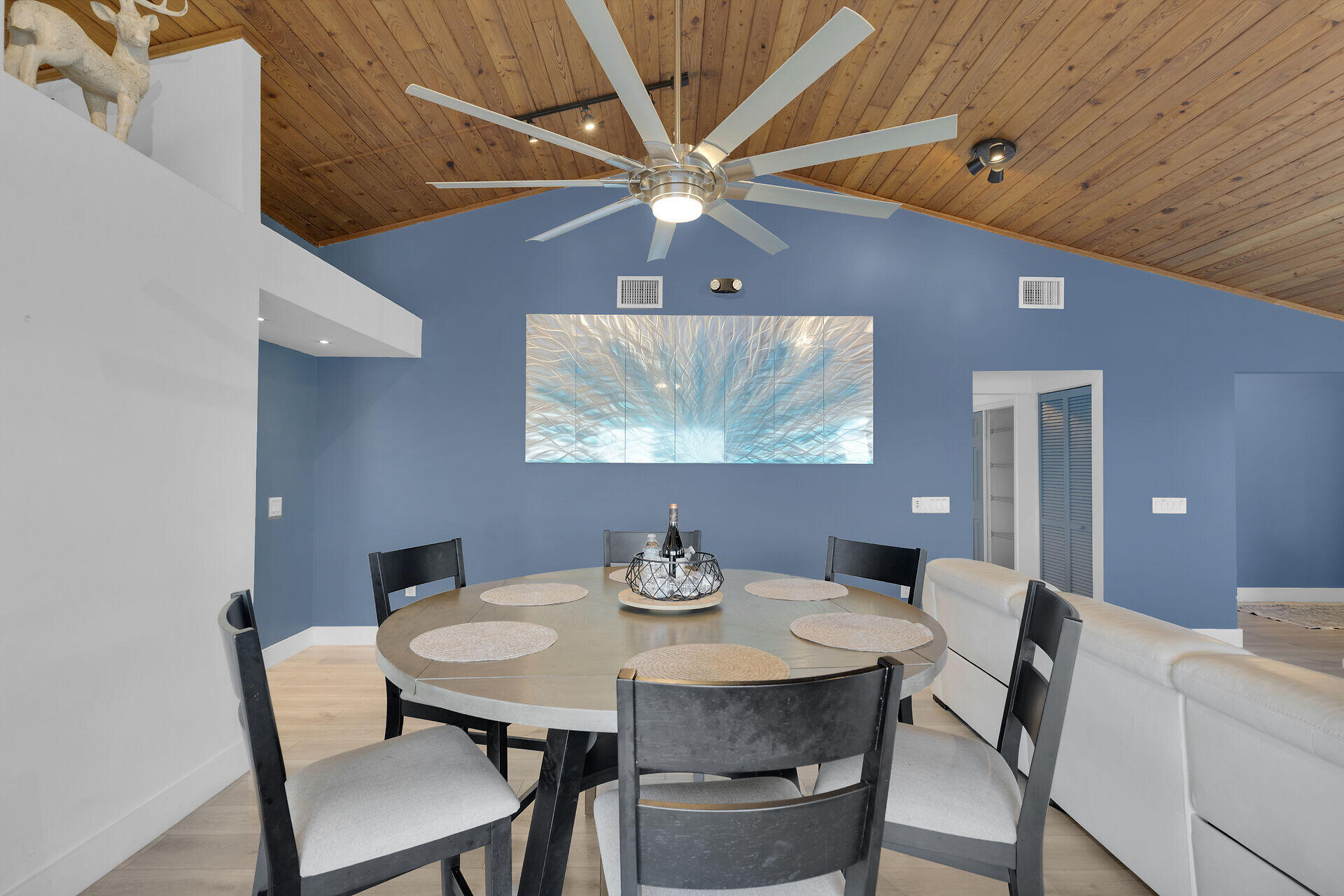 MARATHON, Florida, 33050, United States, 4 Bedrooms Bedrooms, ,3 BathroomsBathrooms,Residential,For Sale,1996240