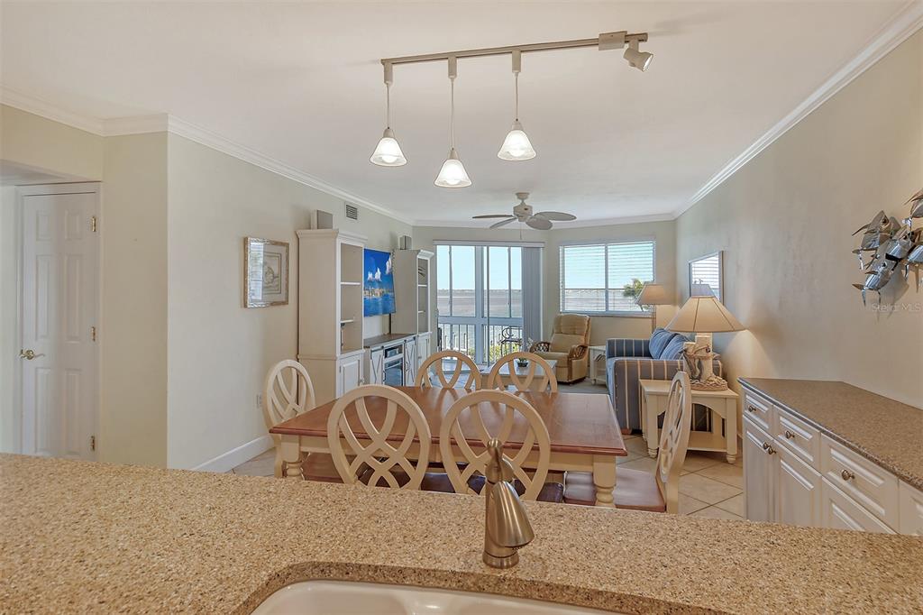 771 John Ringling Boulevard Unit 22FAIR, Sarasota, Florida, 34236, United States, 2 Bedrooms Bedrooms, ,2 BathroomsBathrooms,Residential,For Sale,771 John Ringling Boulevard Unit 22FAIR,1626949