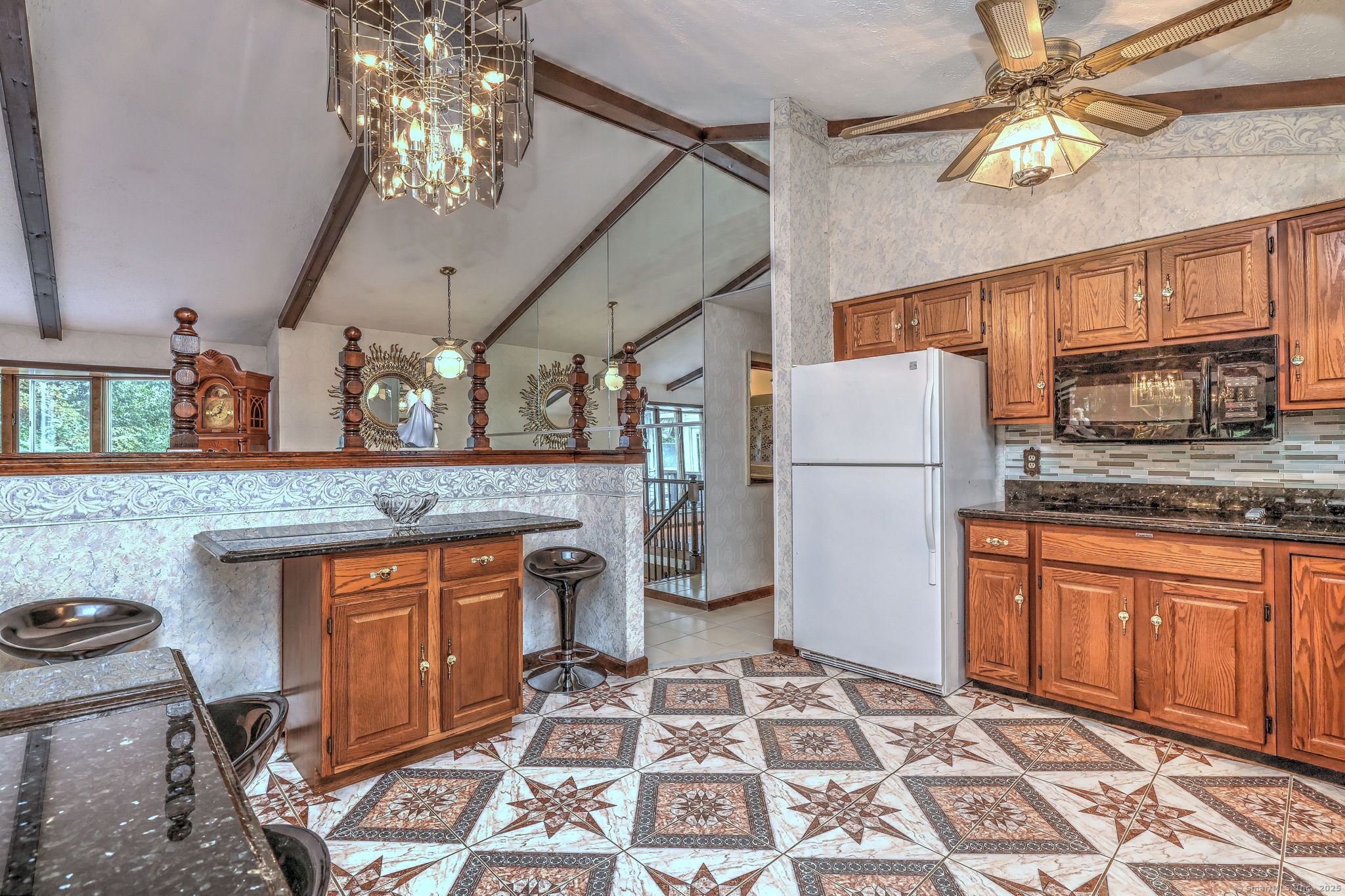 West Haven, Connecticut, 06516, United States, 3 Bedrooms Bedrooms, ,2 BathroomsBathrooms,Residential,For Sale,1925877