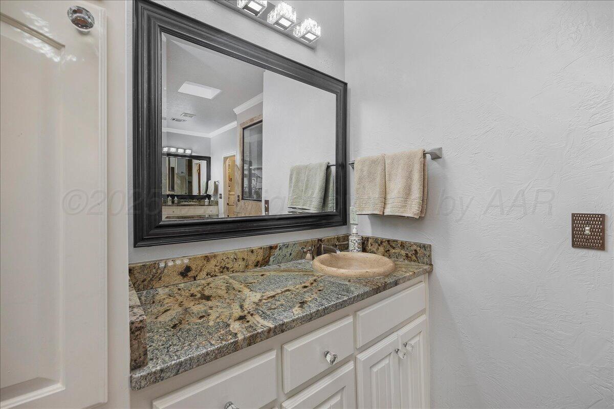 Amarillo, Texas, 79119, United States, 3 Bedrooms Bedrooms, ,4 BathroomsBathrooms,Residential,For Sale,1895637