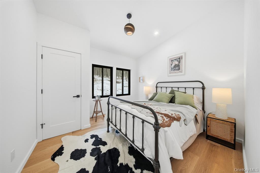 Neversink, New York, 12765, United States, 3 Bedrooms Bedrooms, ,2 BathroomsBathrooms,Residential,For Sale,2010737