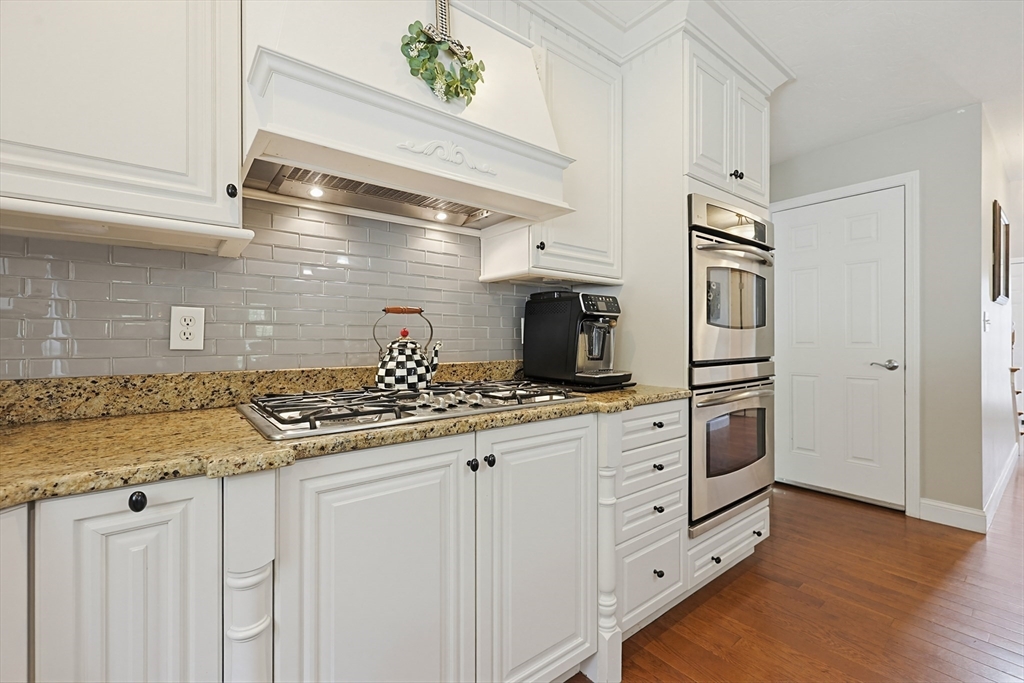 Northbridge, Massachusetts, 01534, United States, 4 Bedrooms Bedrooms, ,2 BathroomsBathrooms,Residential,For Sale,1977320