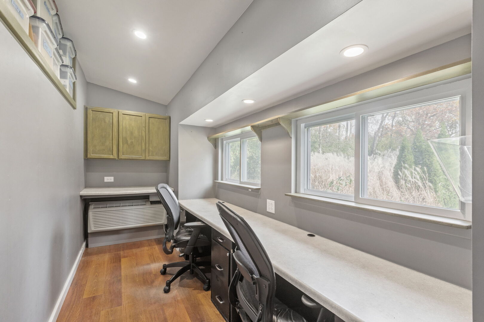 North Barrington, Illinois, 60010, United States, 4 Bedrooms Bedrooms, ,3 BathroomsBathrooms,Residential,For Sale,1991124