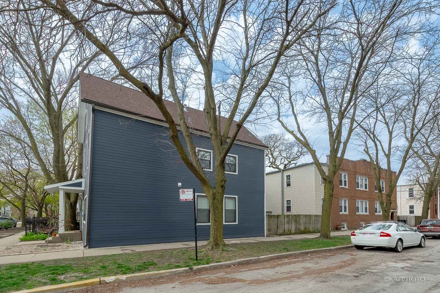 Chicago, Illinois, 60618, United States, 9 Bedrooms Bedrooms, ,Residential,For Sale,1977178