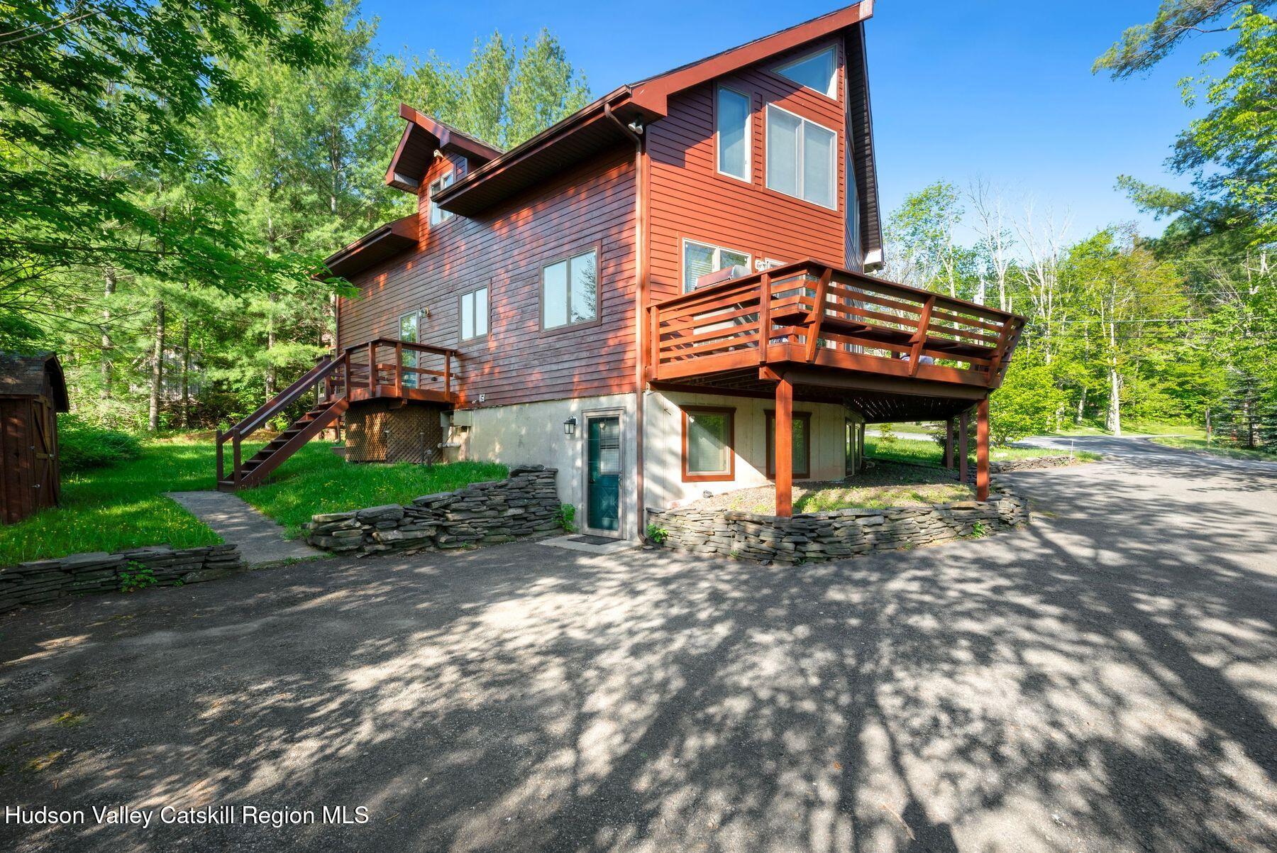 Hunter, New York, 12442, United States, 7 Bedrooms Bedrooms, ,3 BathroomsBathrooms,Residential,For Sale,1856172
