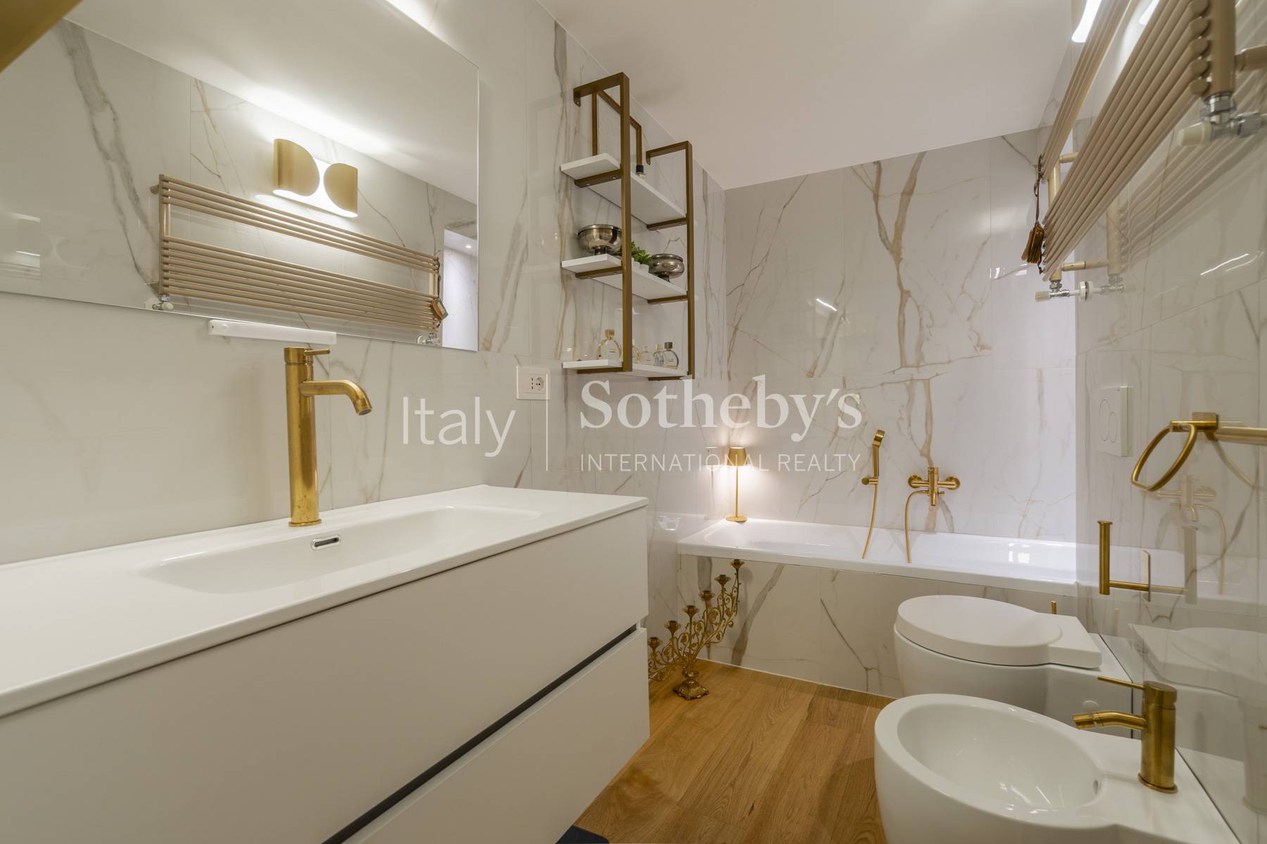  Elegant apartment with private garden - 物件實景